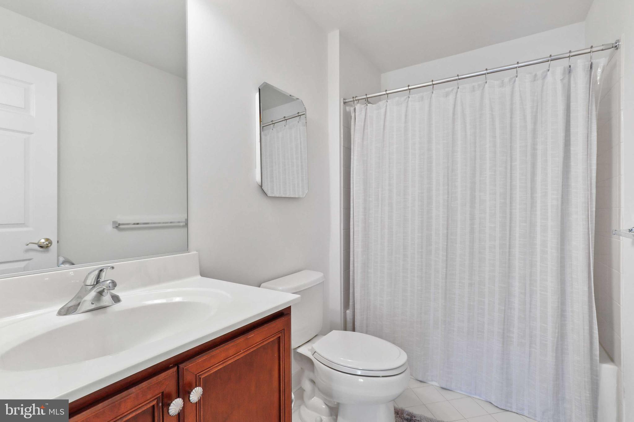 TOLLGATE VILLAGE - Residential