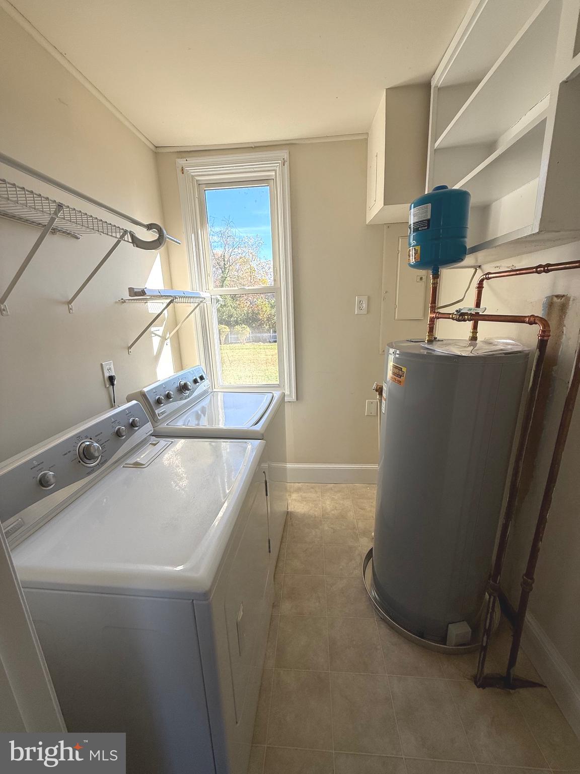 NON E - Residential Lease