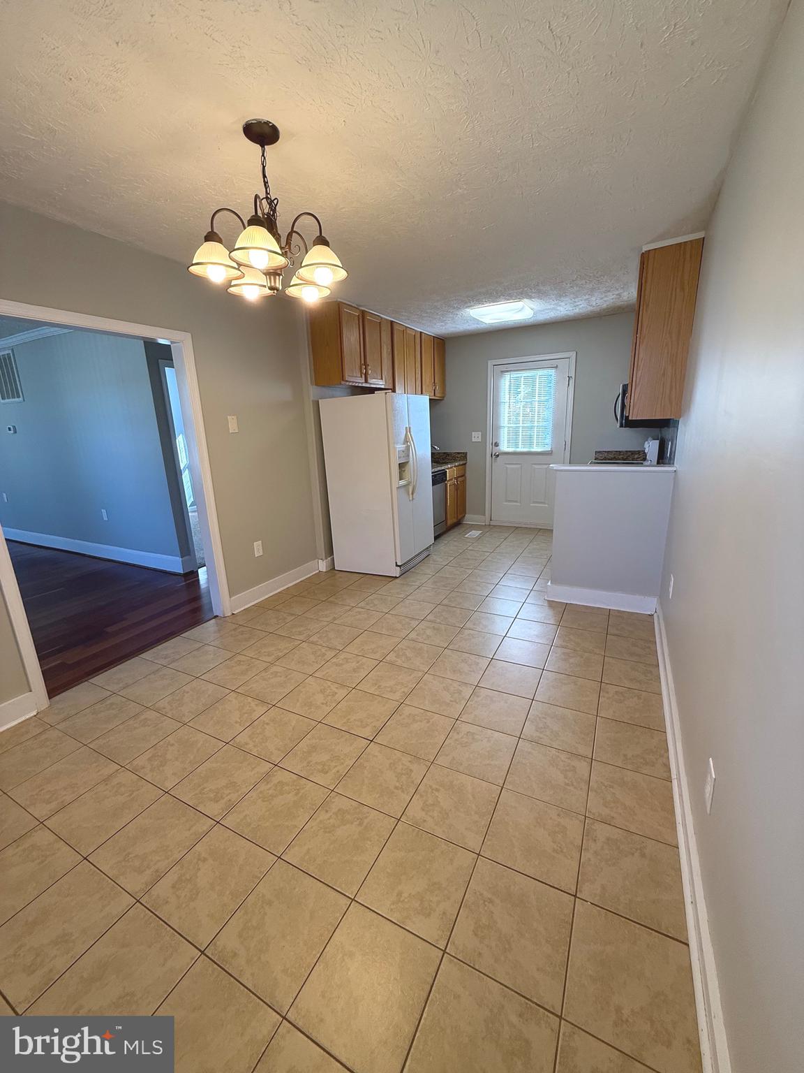 NON E - Residential Lease