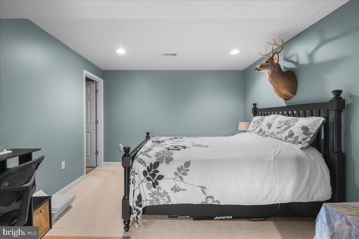 MADISON HEIGHTS - Residential