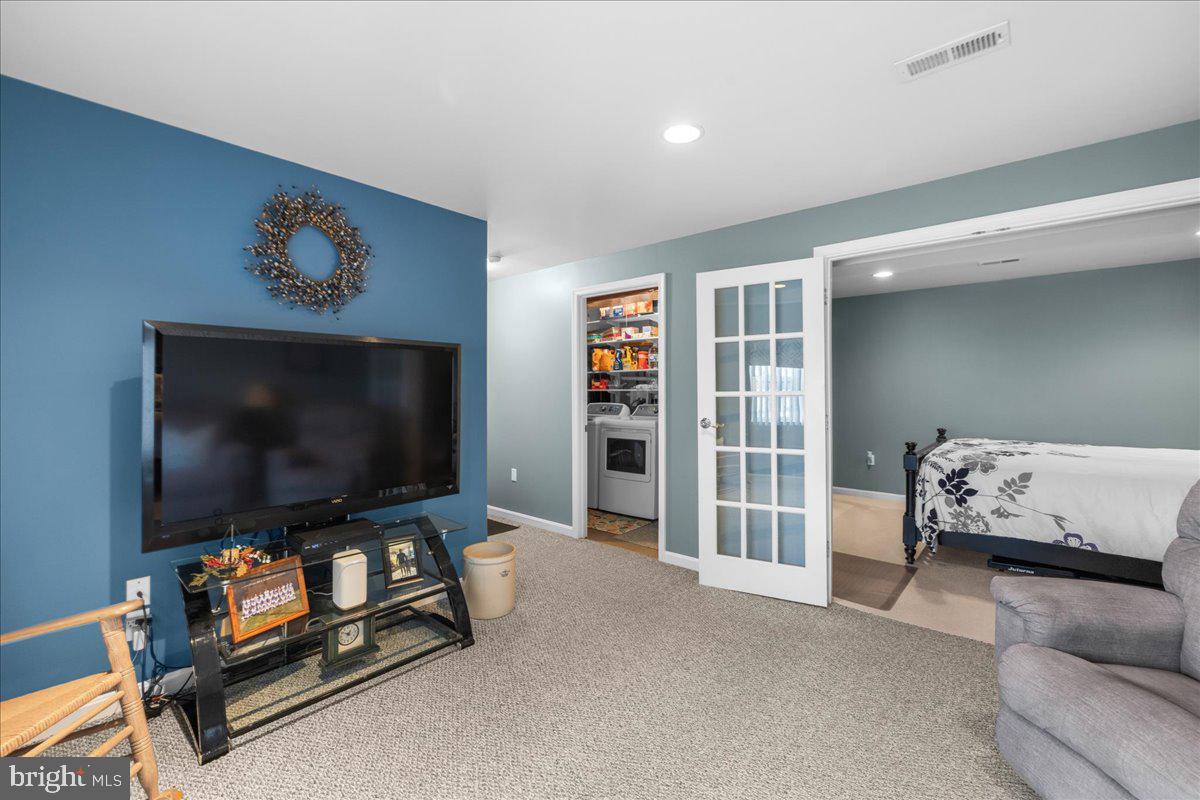 MADISON HEIGHTS - Residential