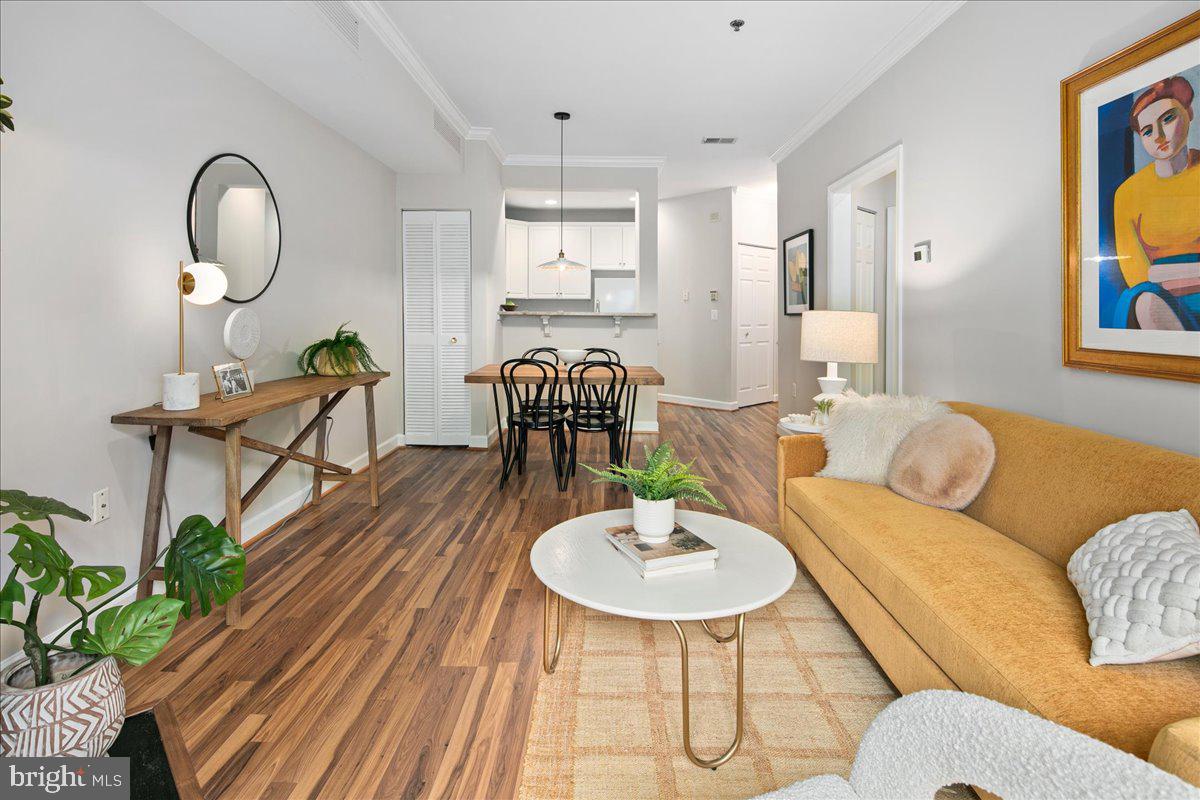 COURTHOUSE - Residential