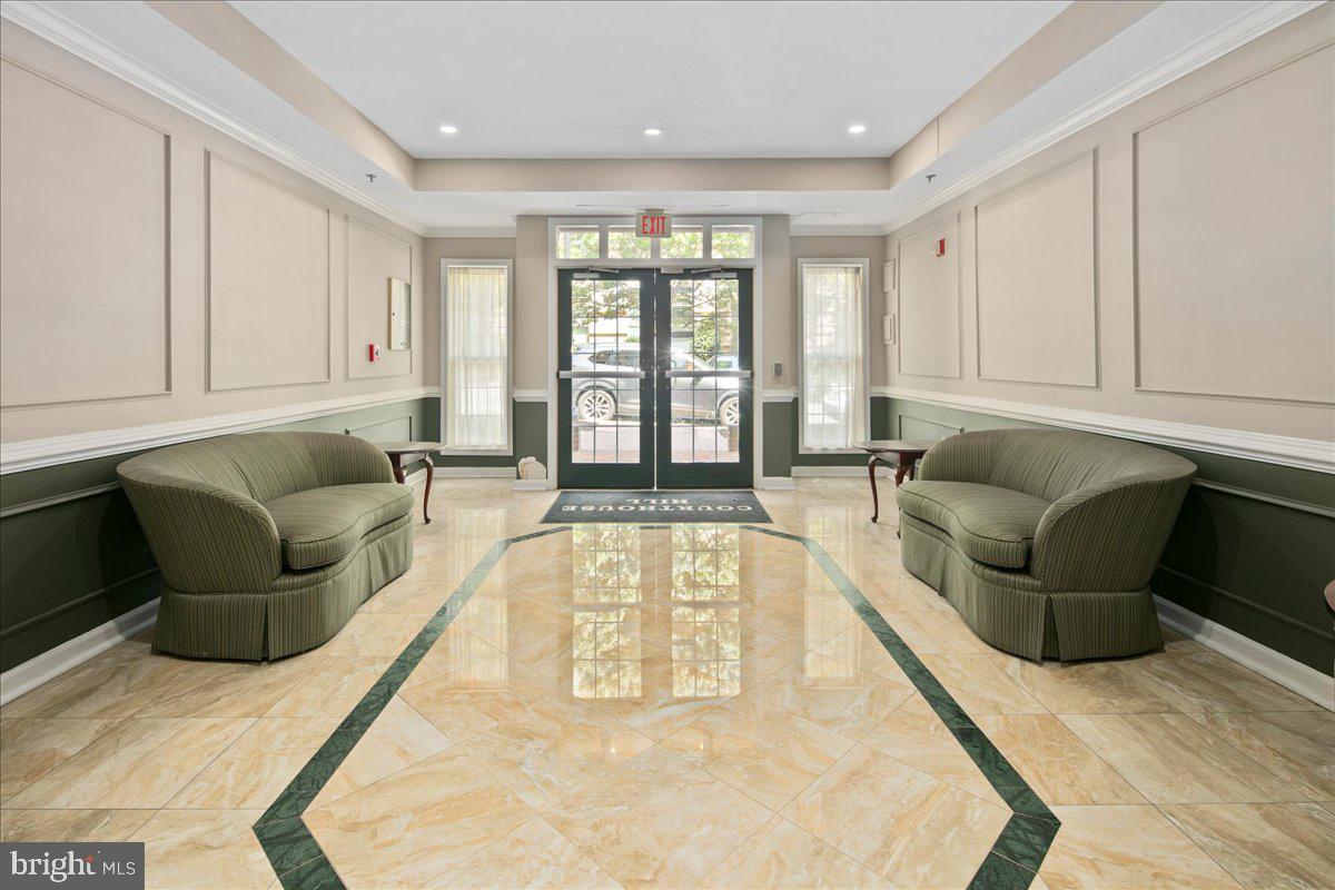 COURTHOUSE - Residential