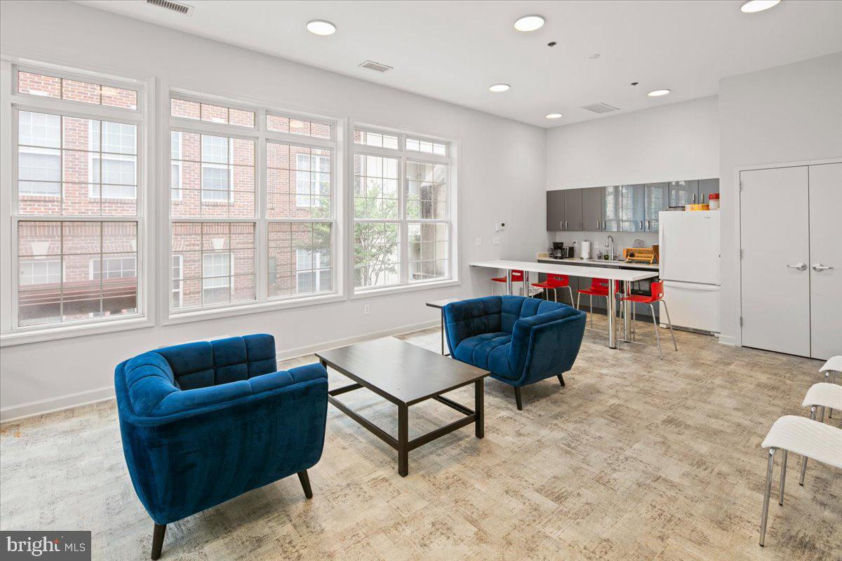 COURTHOUSE - Residential