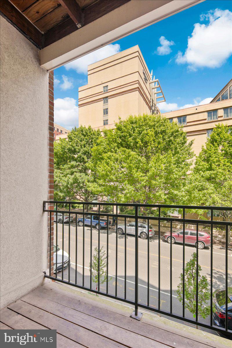 COURTHOUSE - Residential