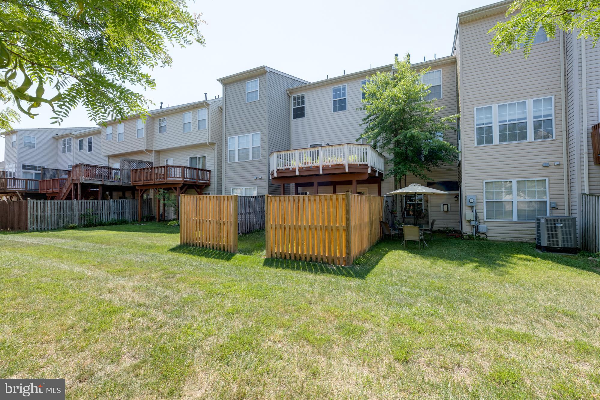 MCNAIR FARMS LANDBAY - Residential Lease