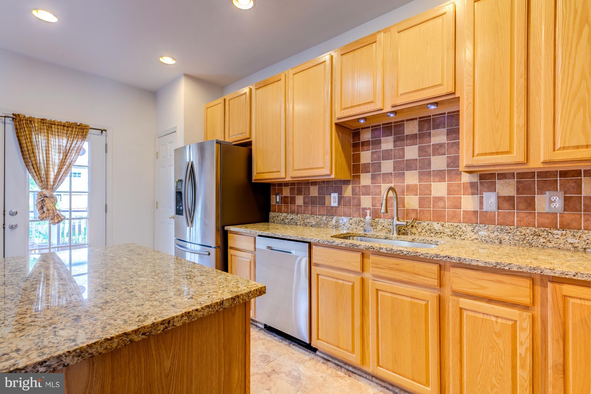 MCNAIR FARMS LANDBAY - Residential Lease