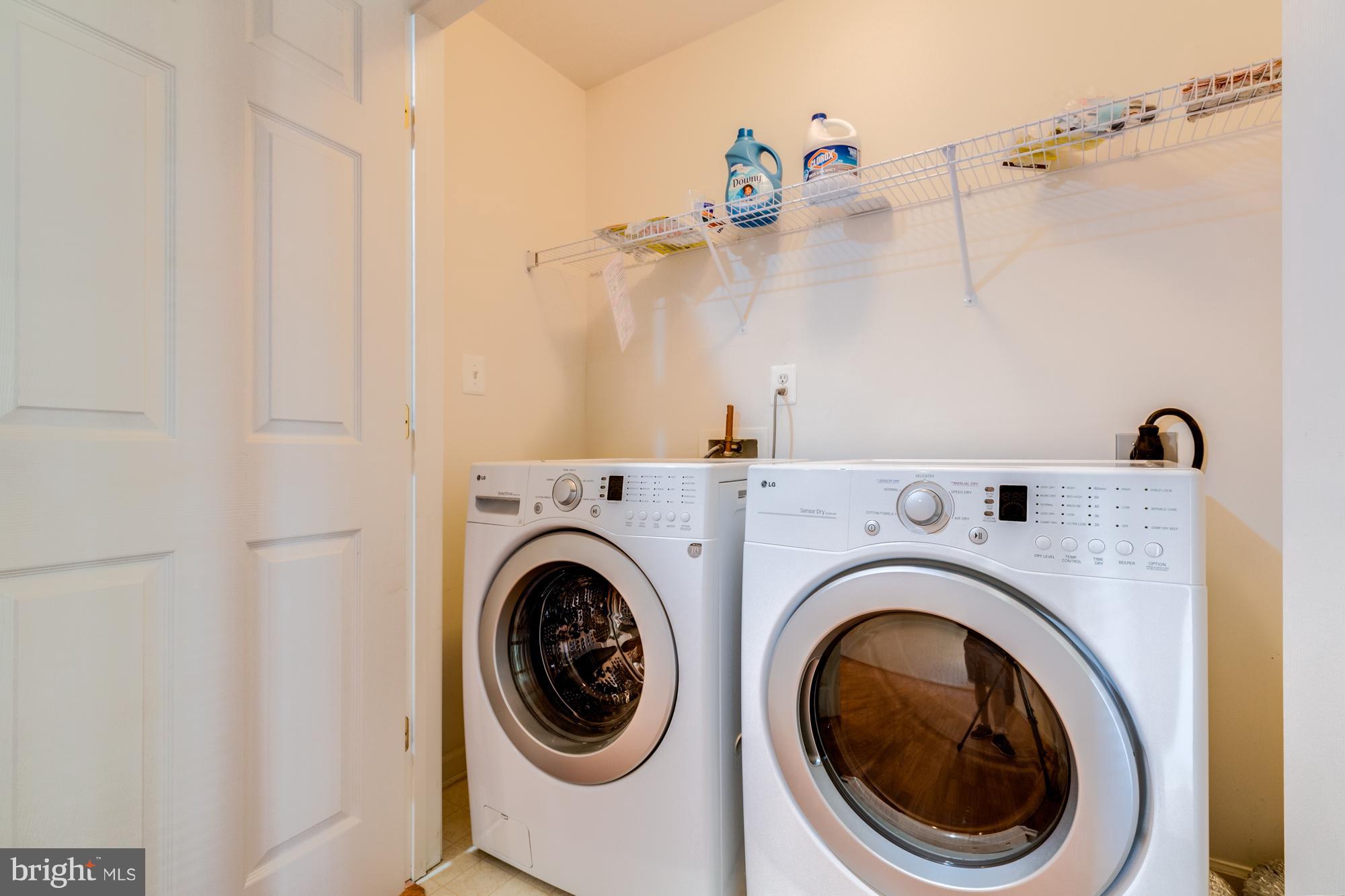 MCNAIR FARMS LANDBAY - Residential Lease