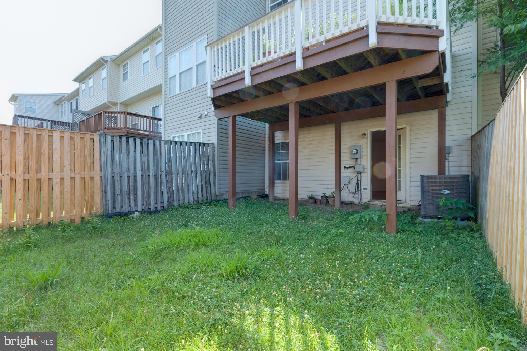 MCNAIR FARMS LANDBAY - Residential Lease