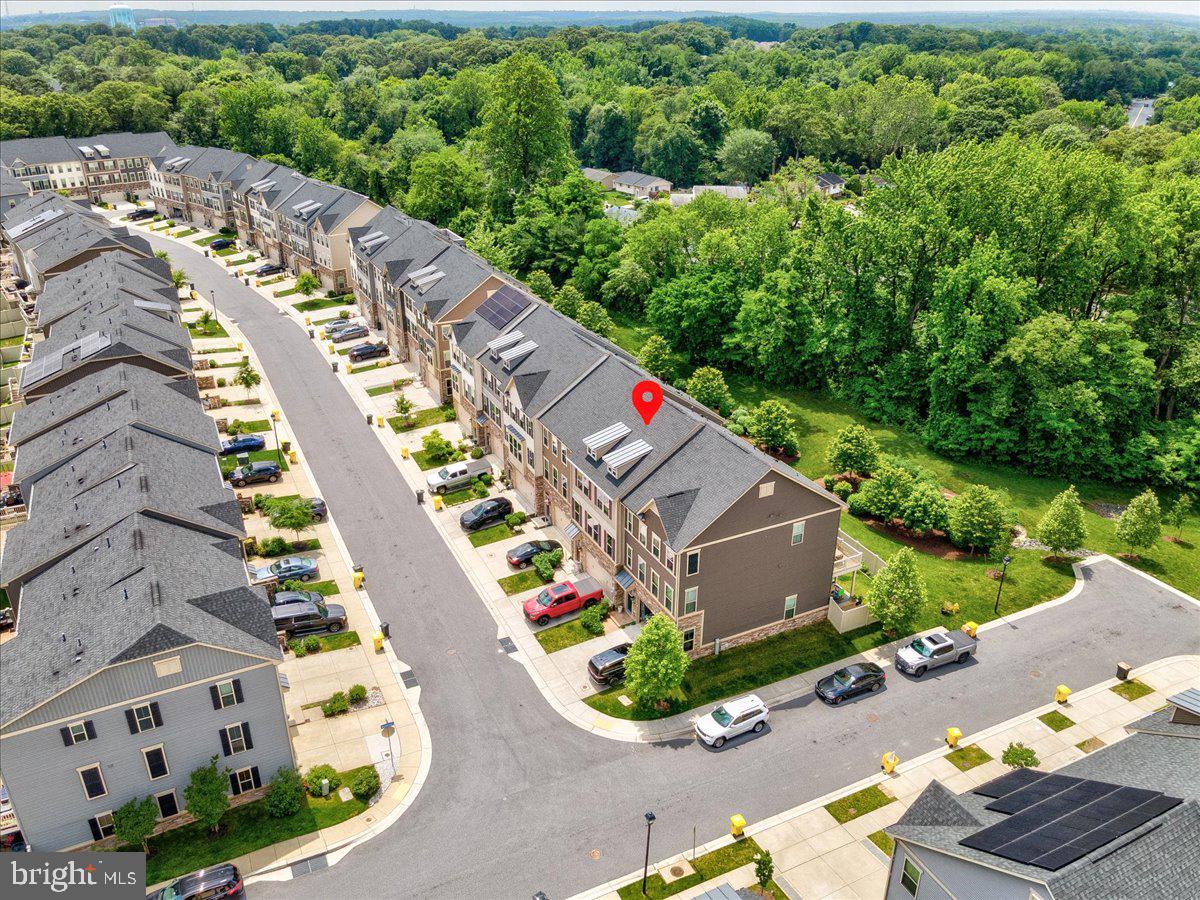 PONDVIEW - Residential