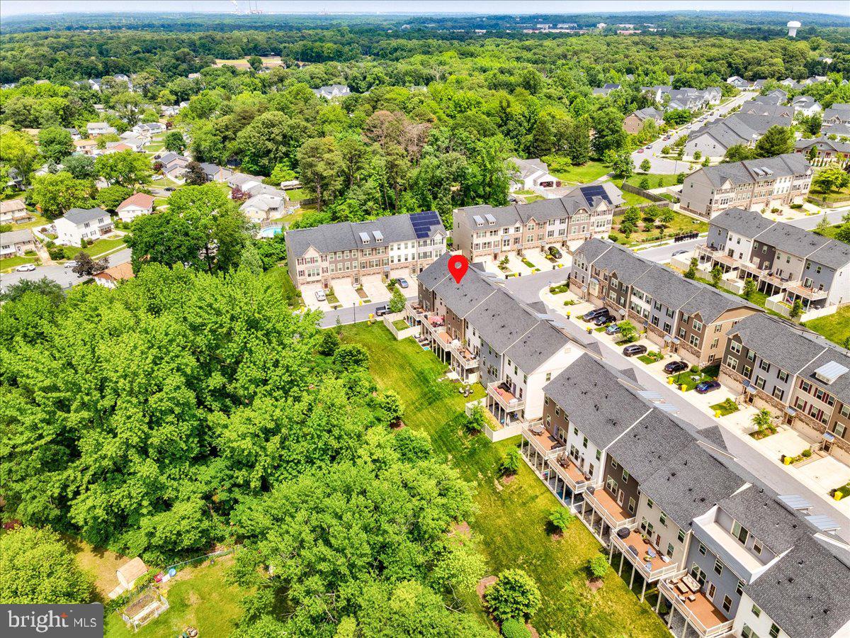 PONDVIEW - Residential