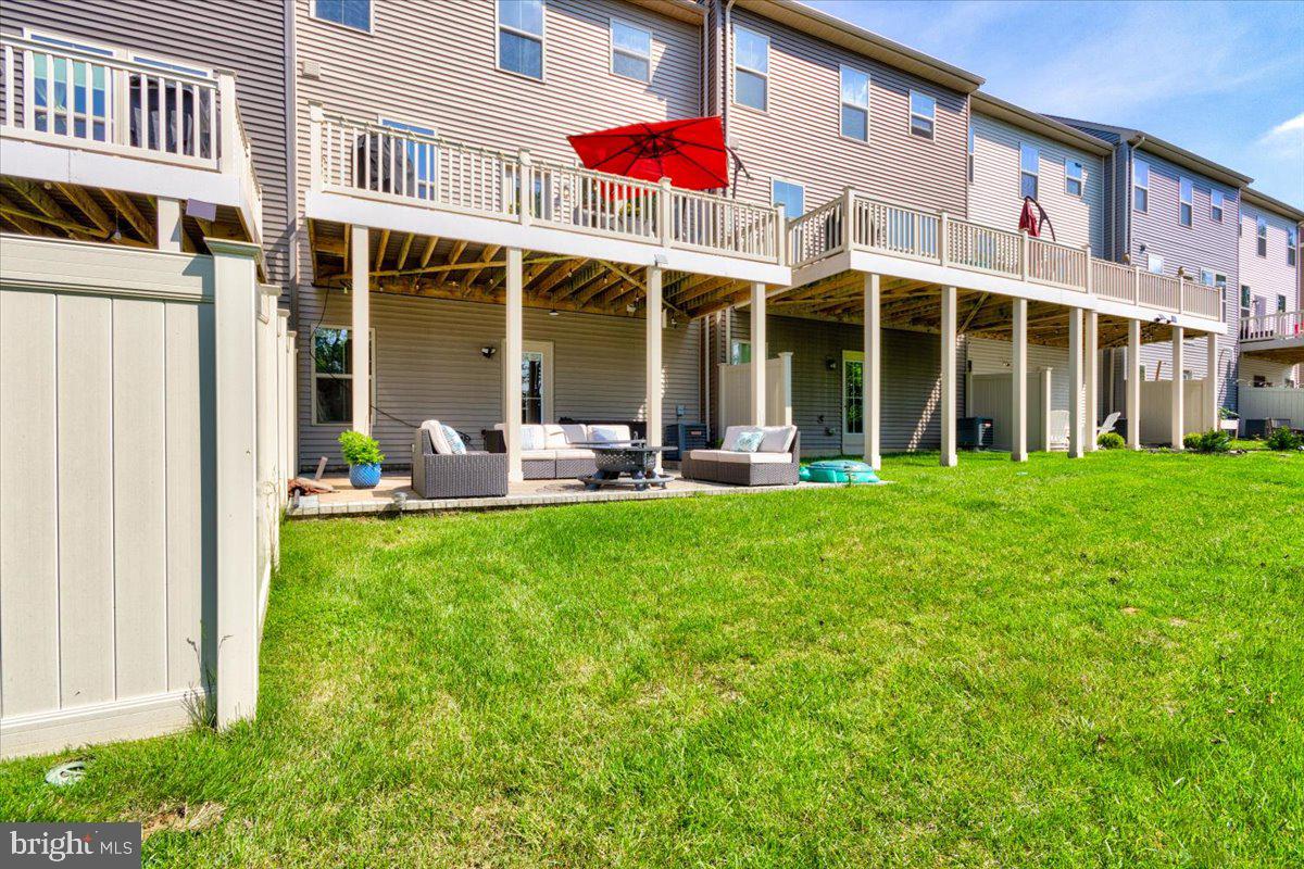 PONDVIEW - Residential