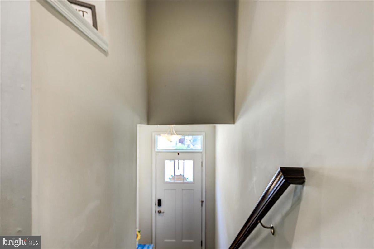 PONDVIEW - Residential