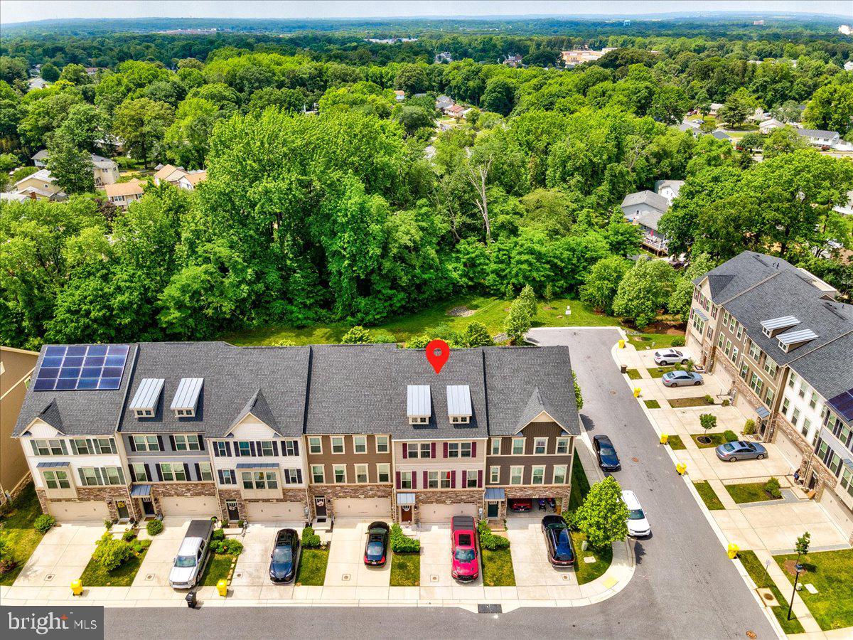 PONDVIEW - Residential