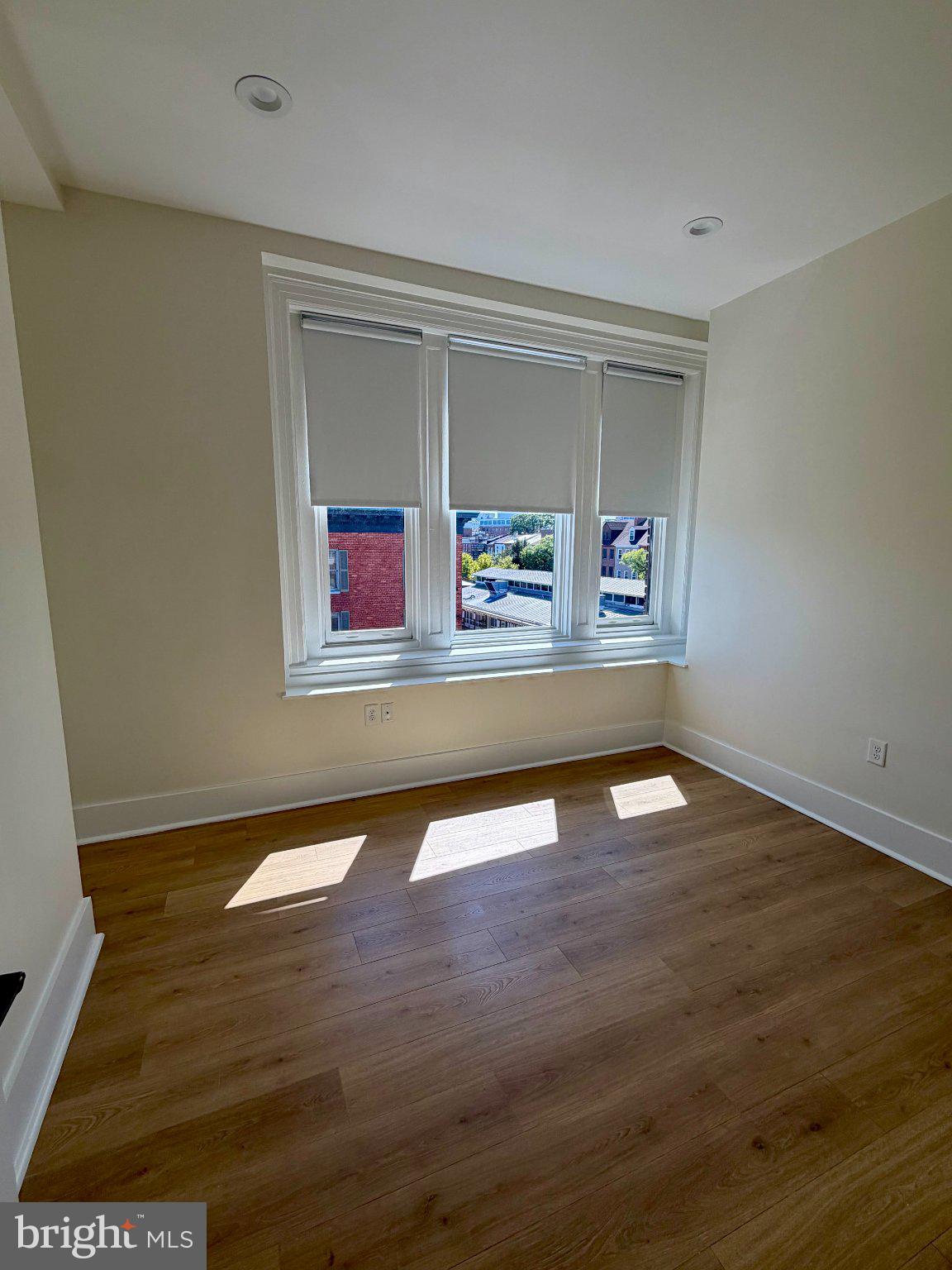 631 S BROADWAY 304