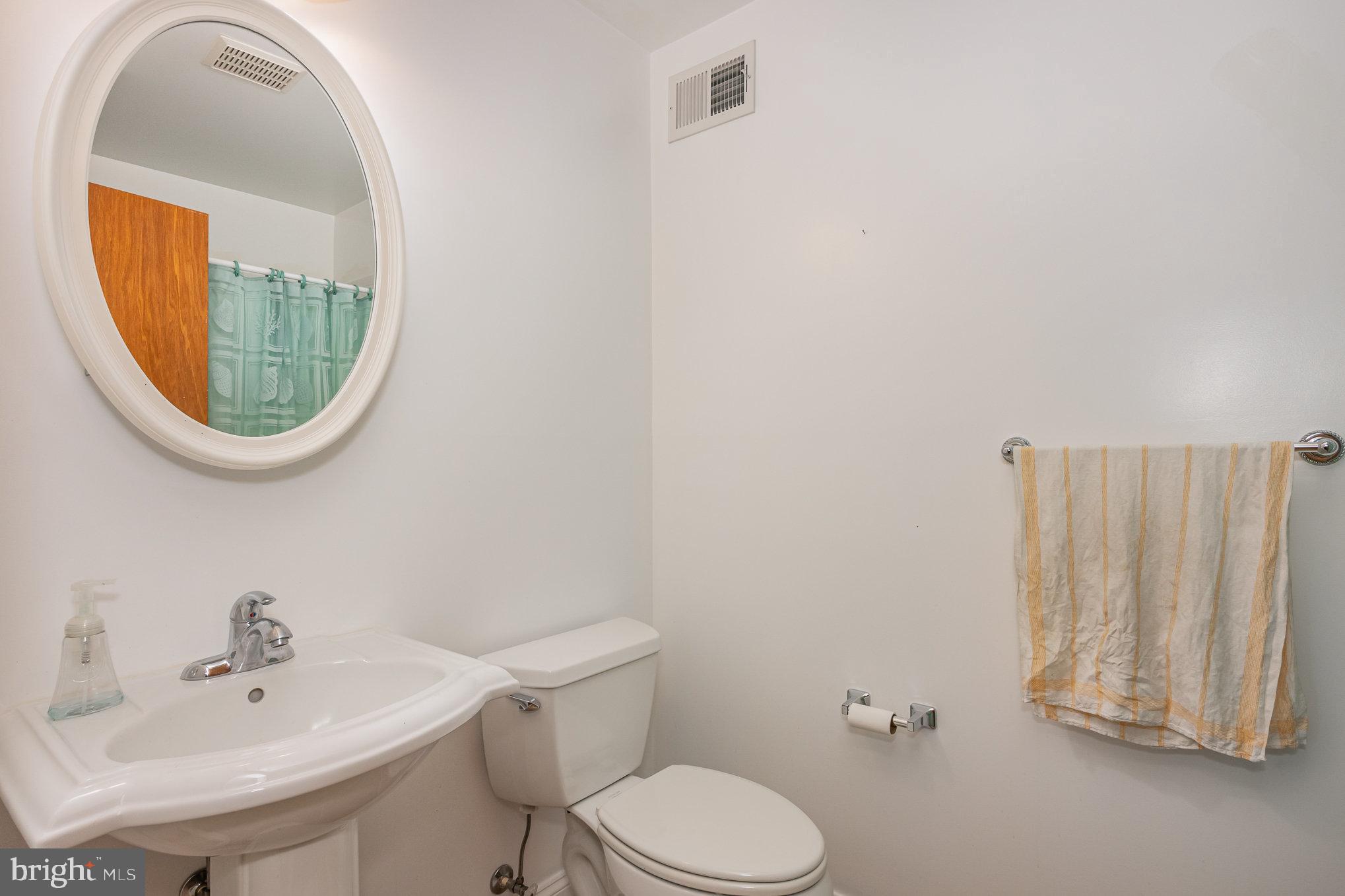 OAKINGTON MANOR - Residential