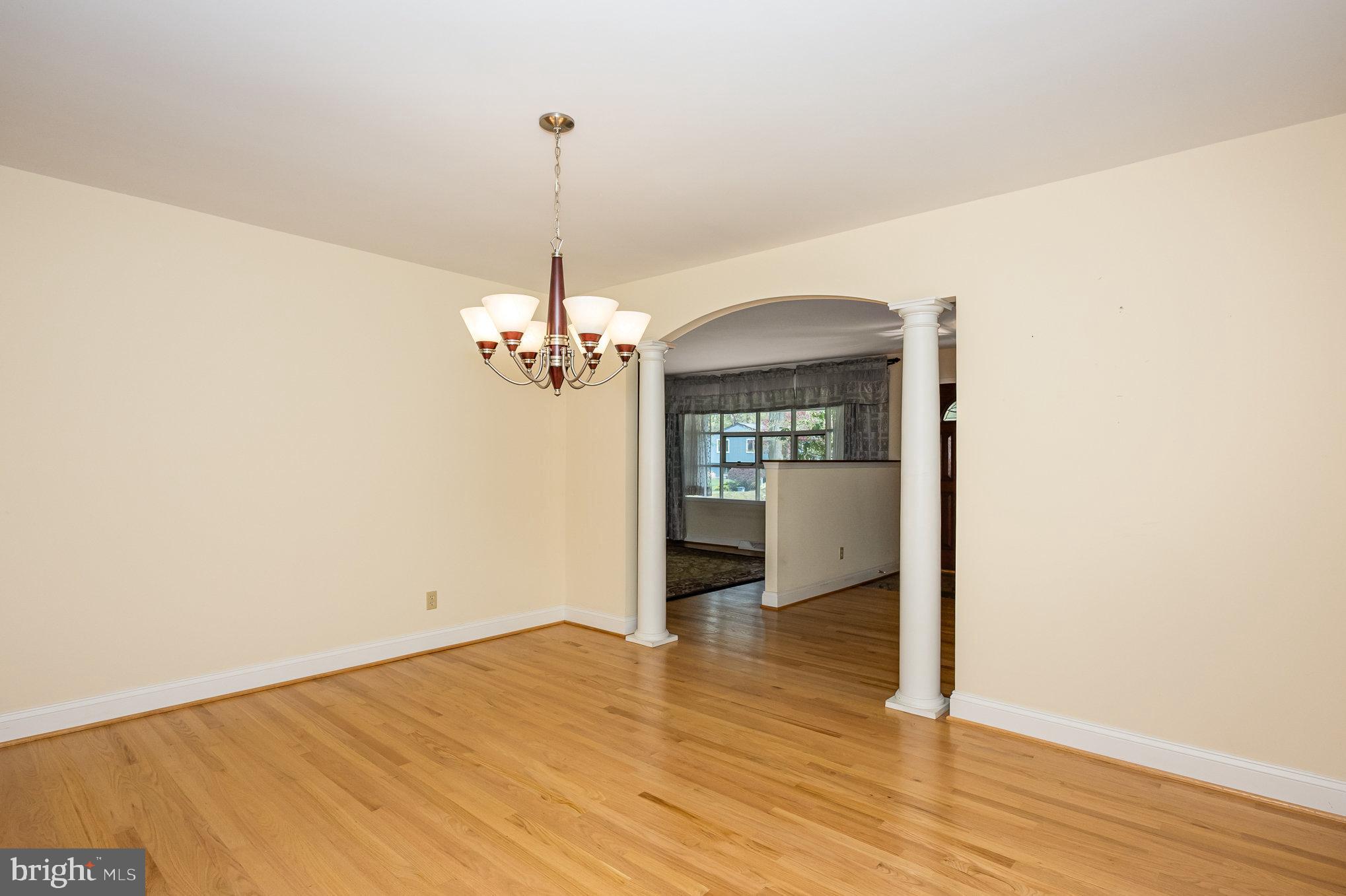 OAKINGTON MANOR - Residential