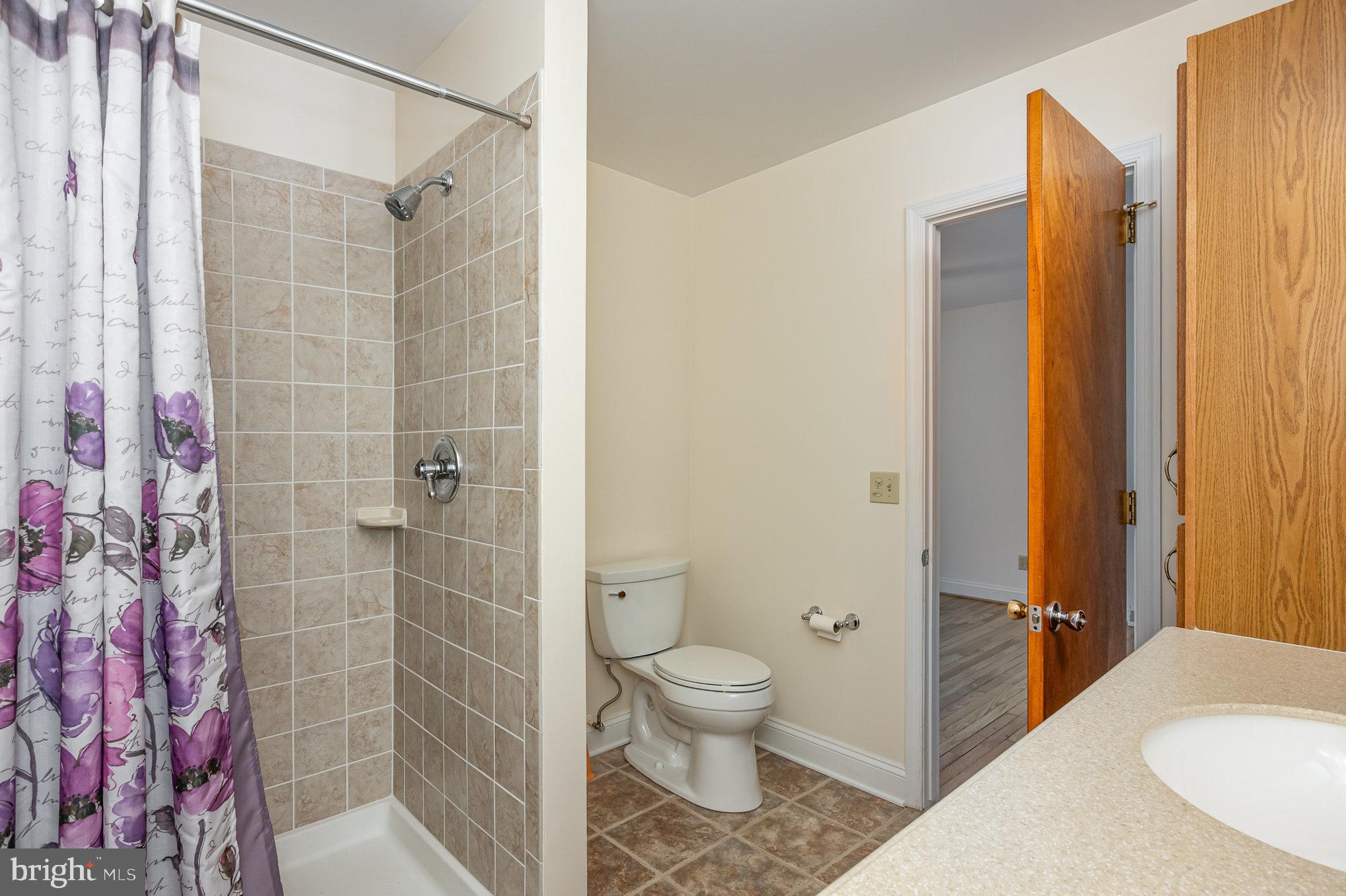 OAKINGTON MANOR - Residential