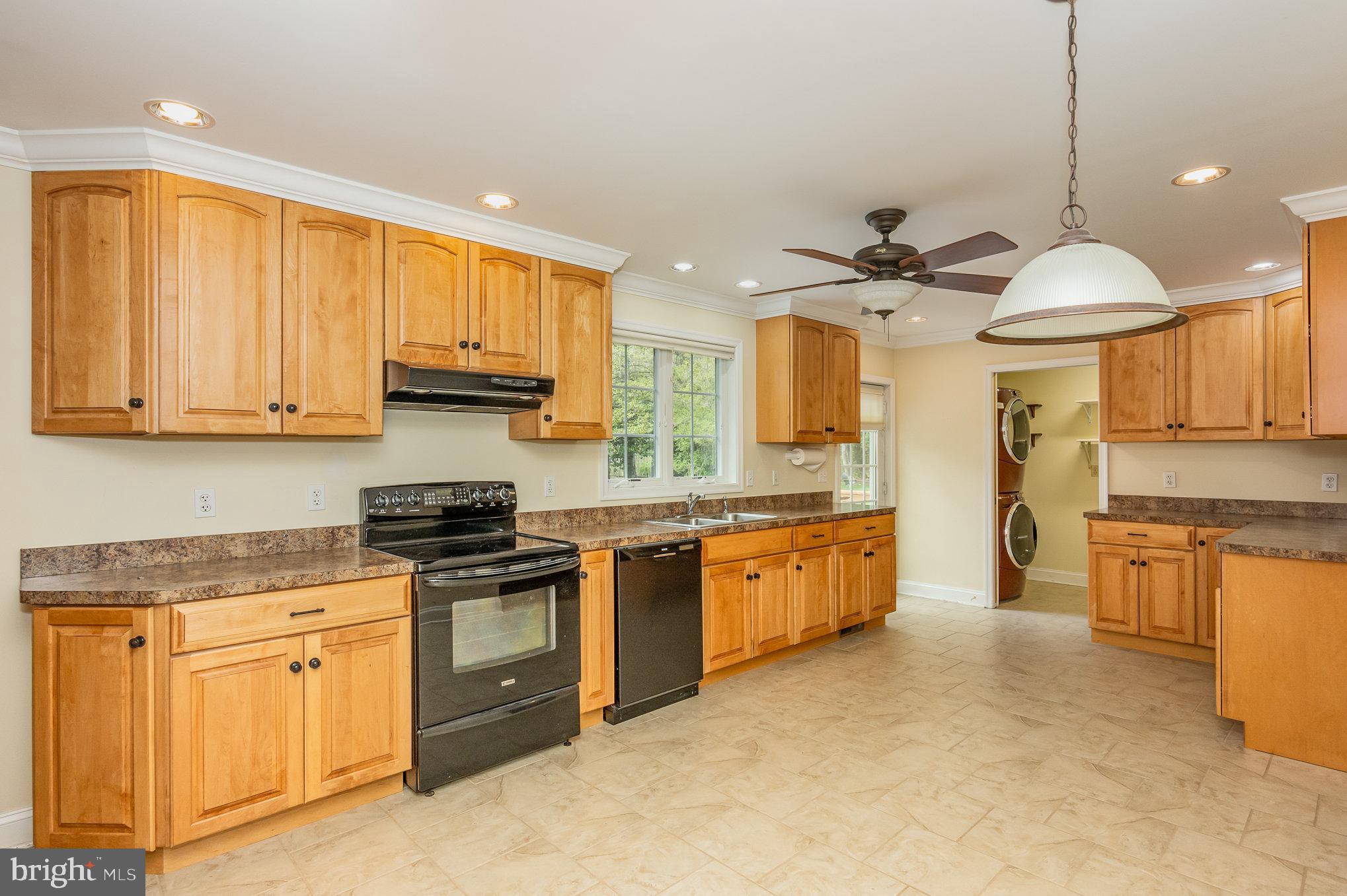 OAKINGTON MANOR - Residential