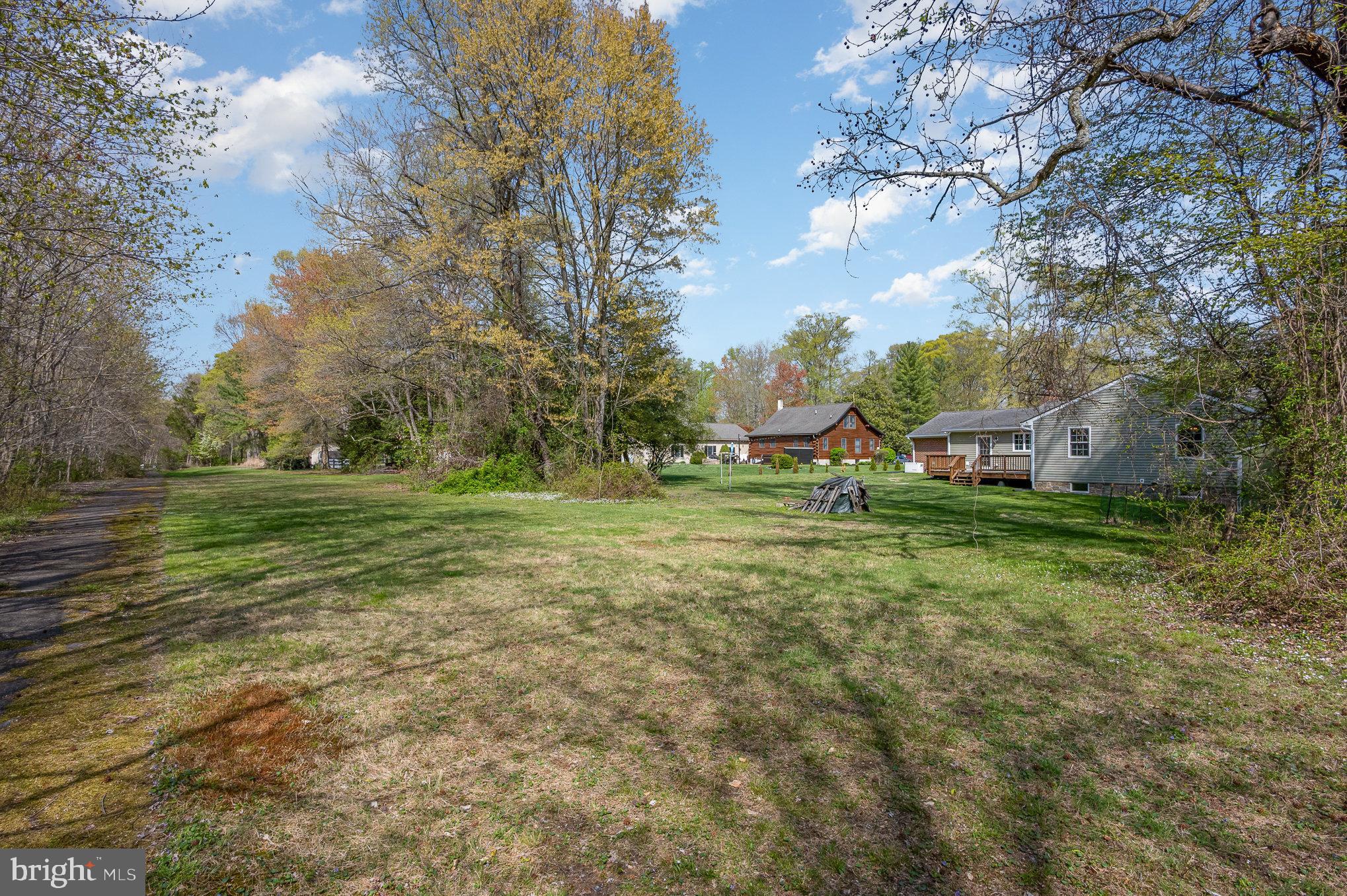 OAKINGTON MANOR - Residential