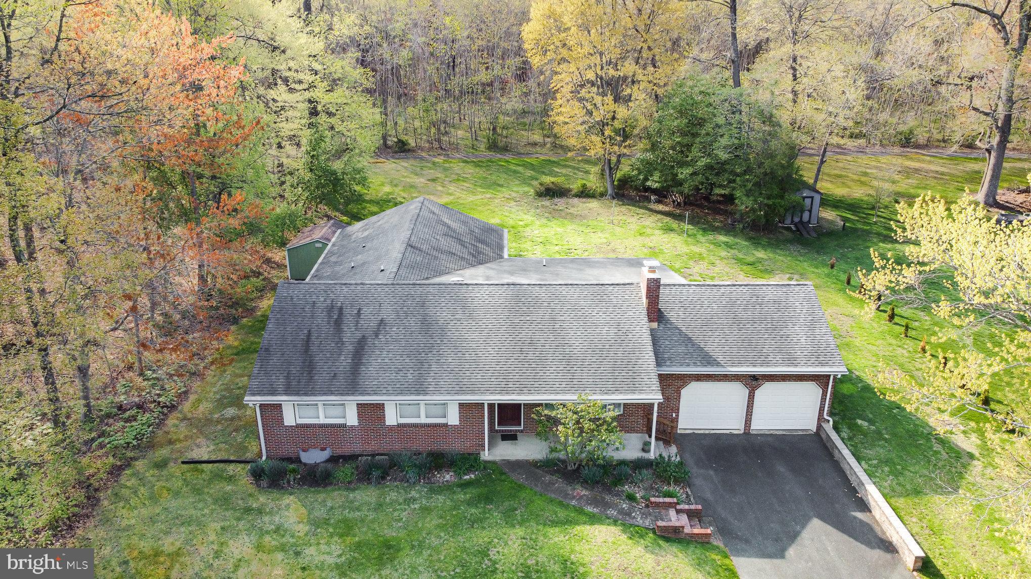 OAKINGTON MANOR - Residential