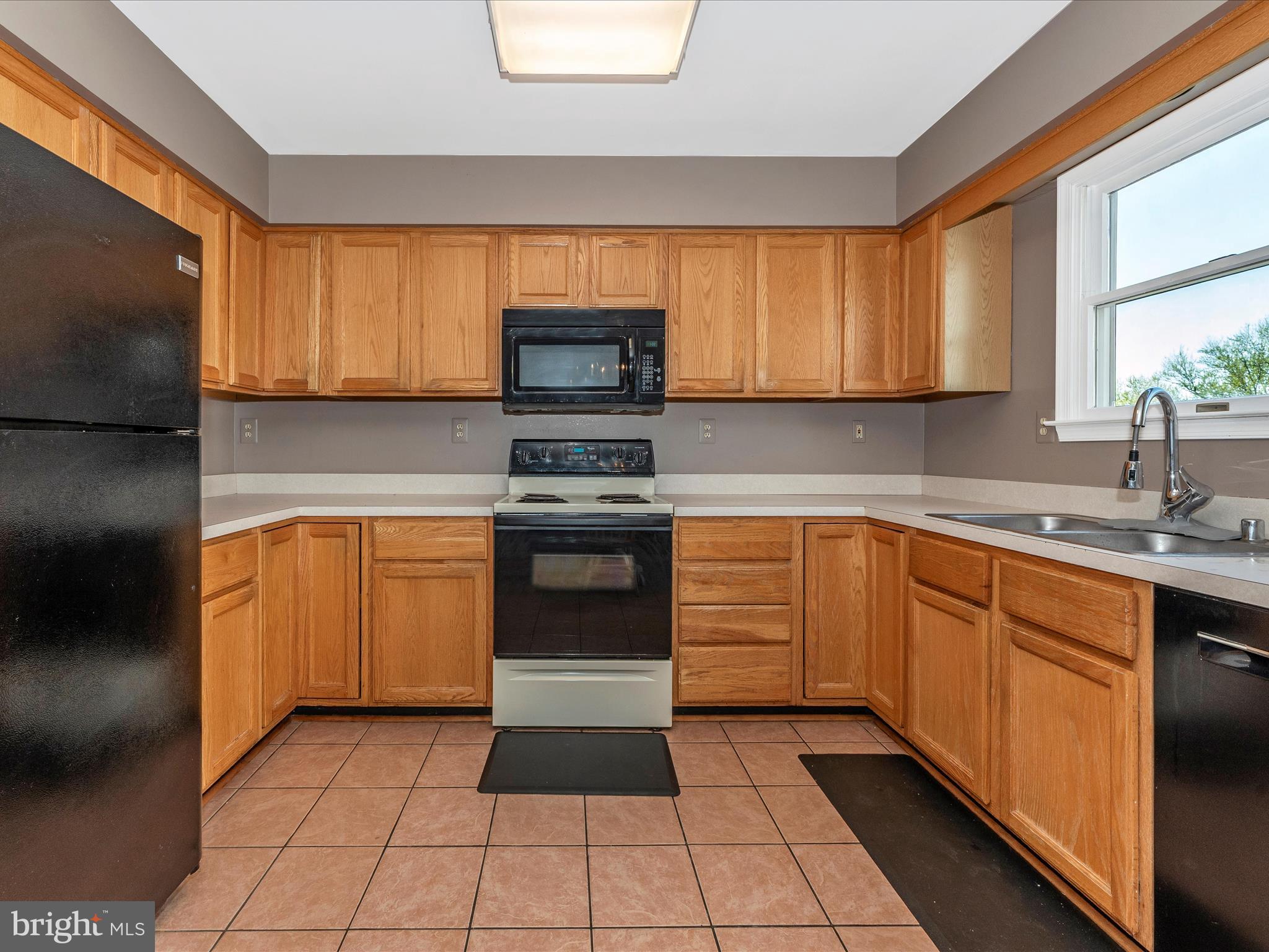 FAIR WINDS ESTATES - Residential