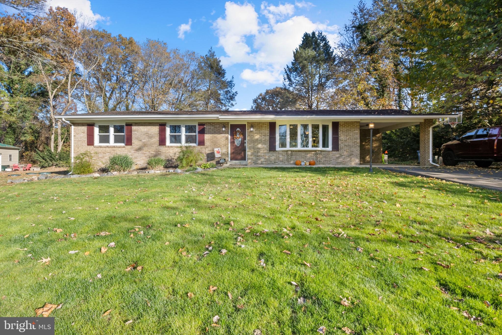 COUNTRY ROAD ESTATES - Residential