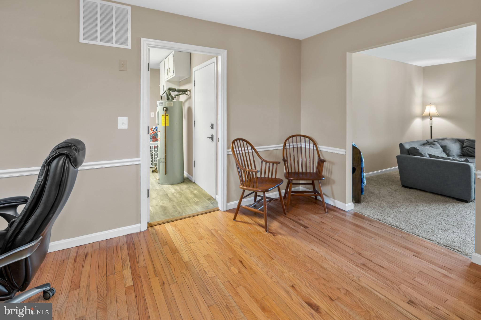 COUNTRY ROAD ESTATES - Residential