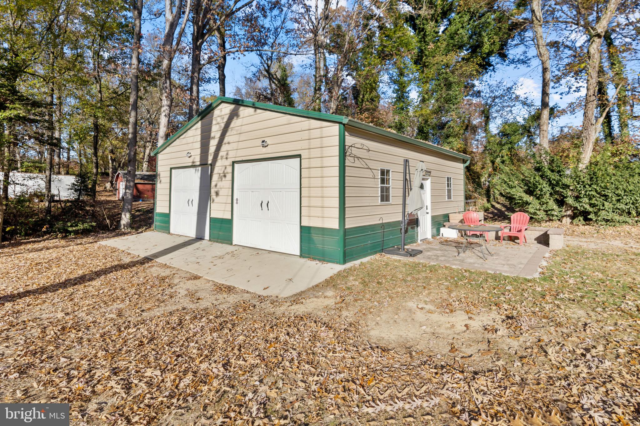 COUNTRY ROAD ESTATES - Residential