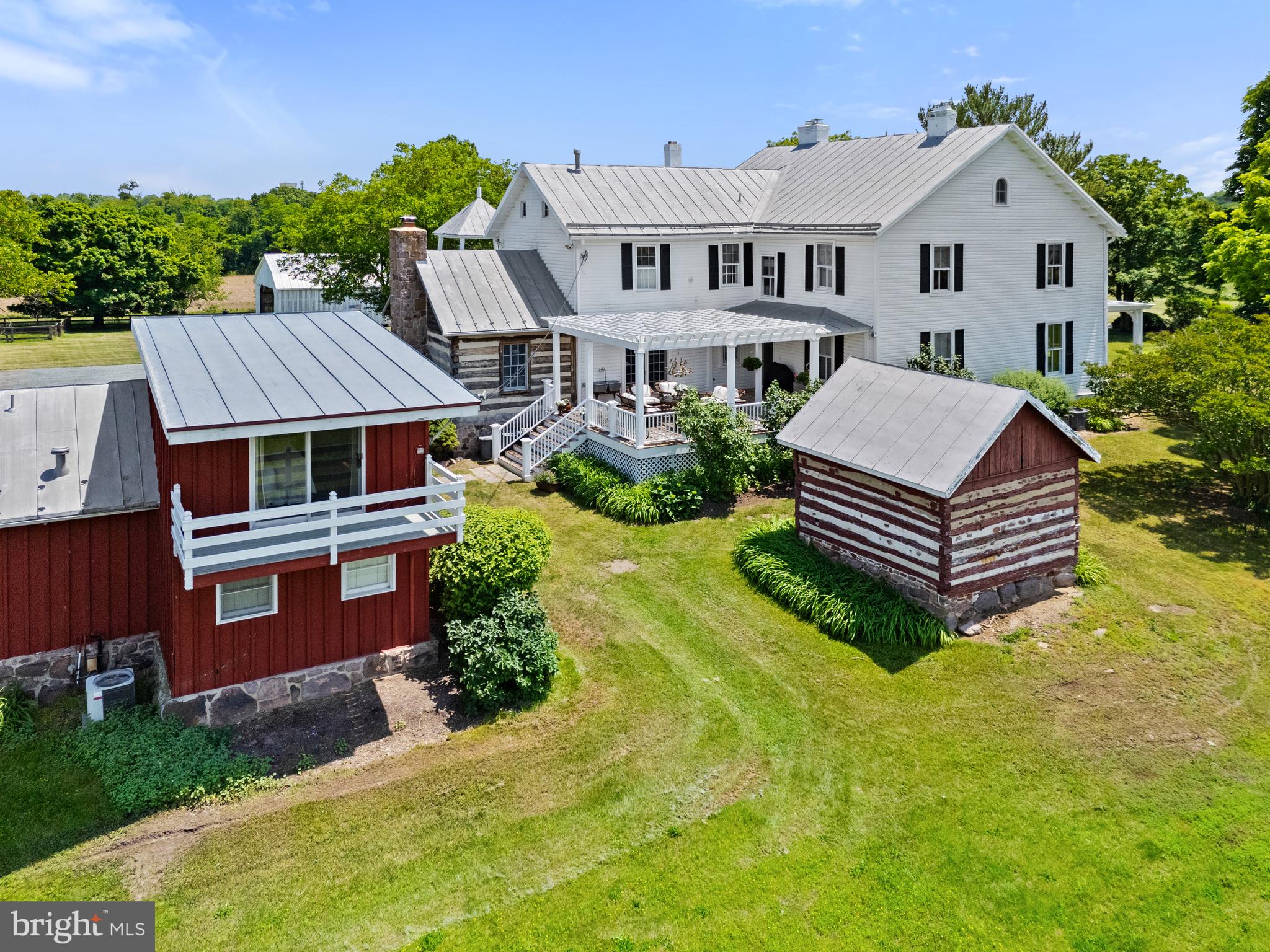 POOLESVILLE OUTSIDE - Farm