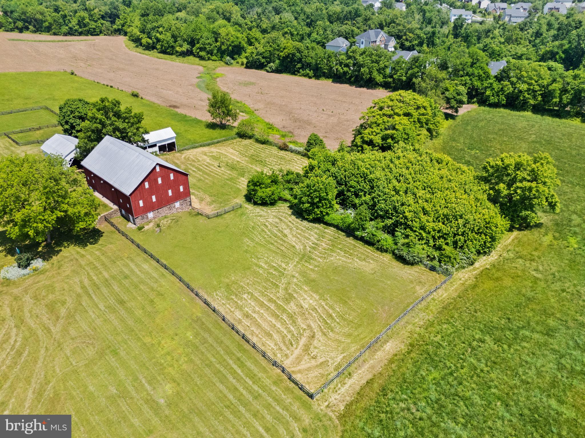 POOLESVILLE OUTSIDE - Farm