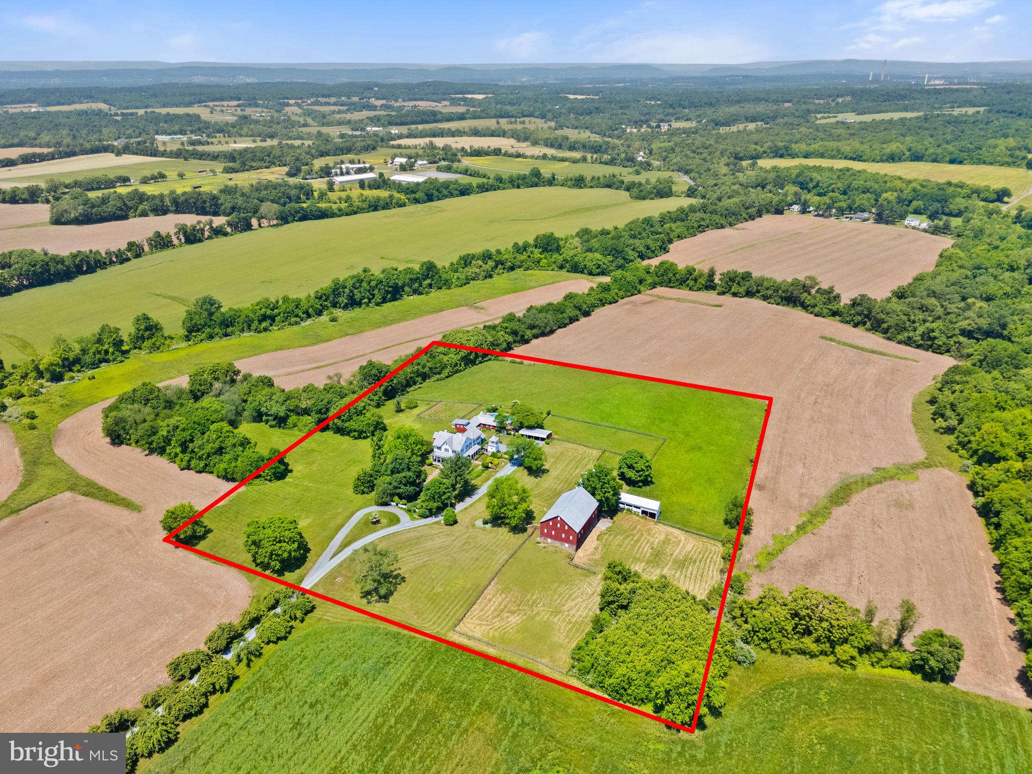 POOLESVILLE OUTSIDE - Farm