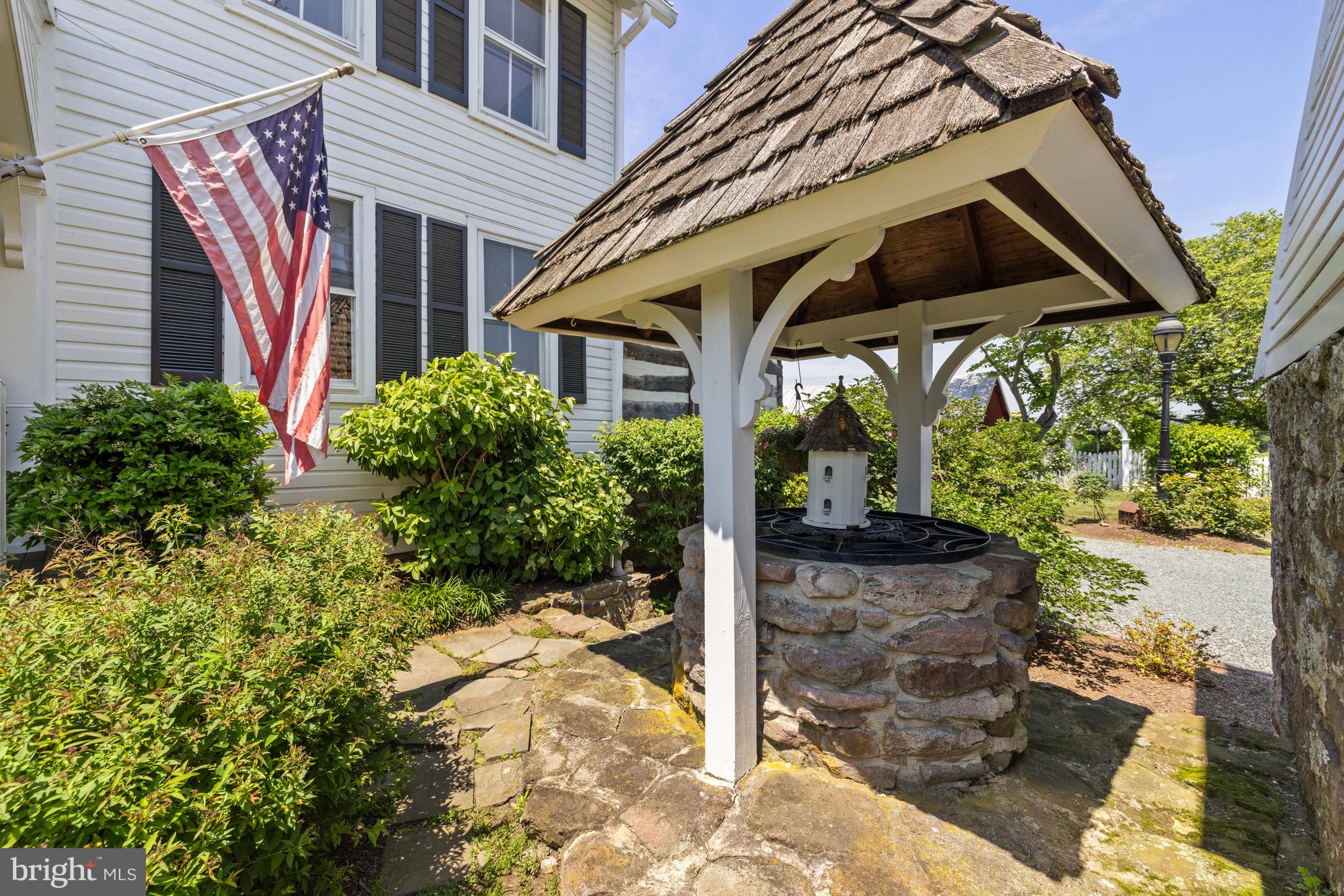 POOLESVILLE OUTSIDE - Farm