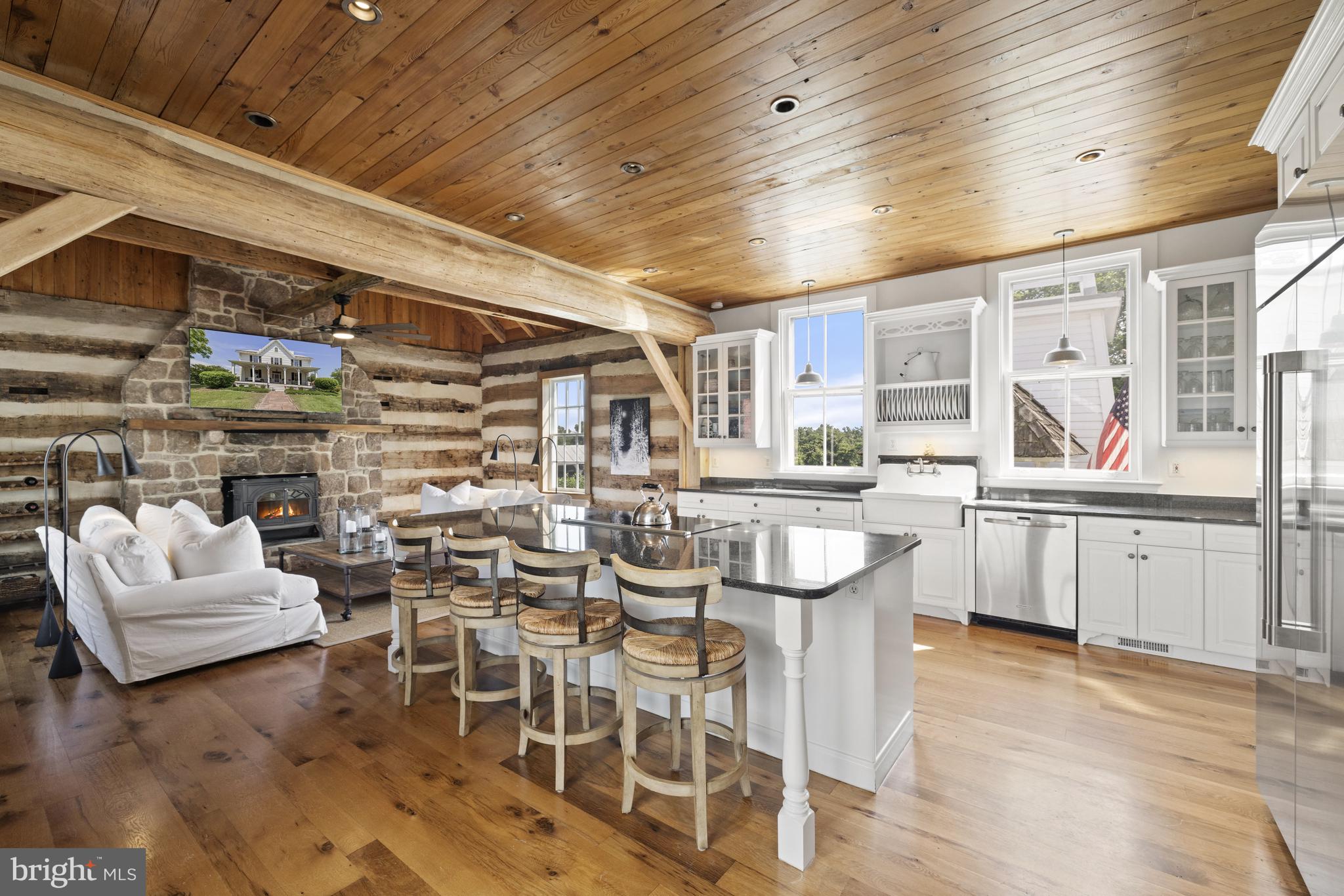 POOLESVILLE OUTSIDE - Farm