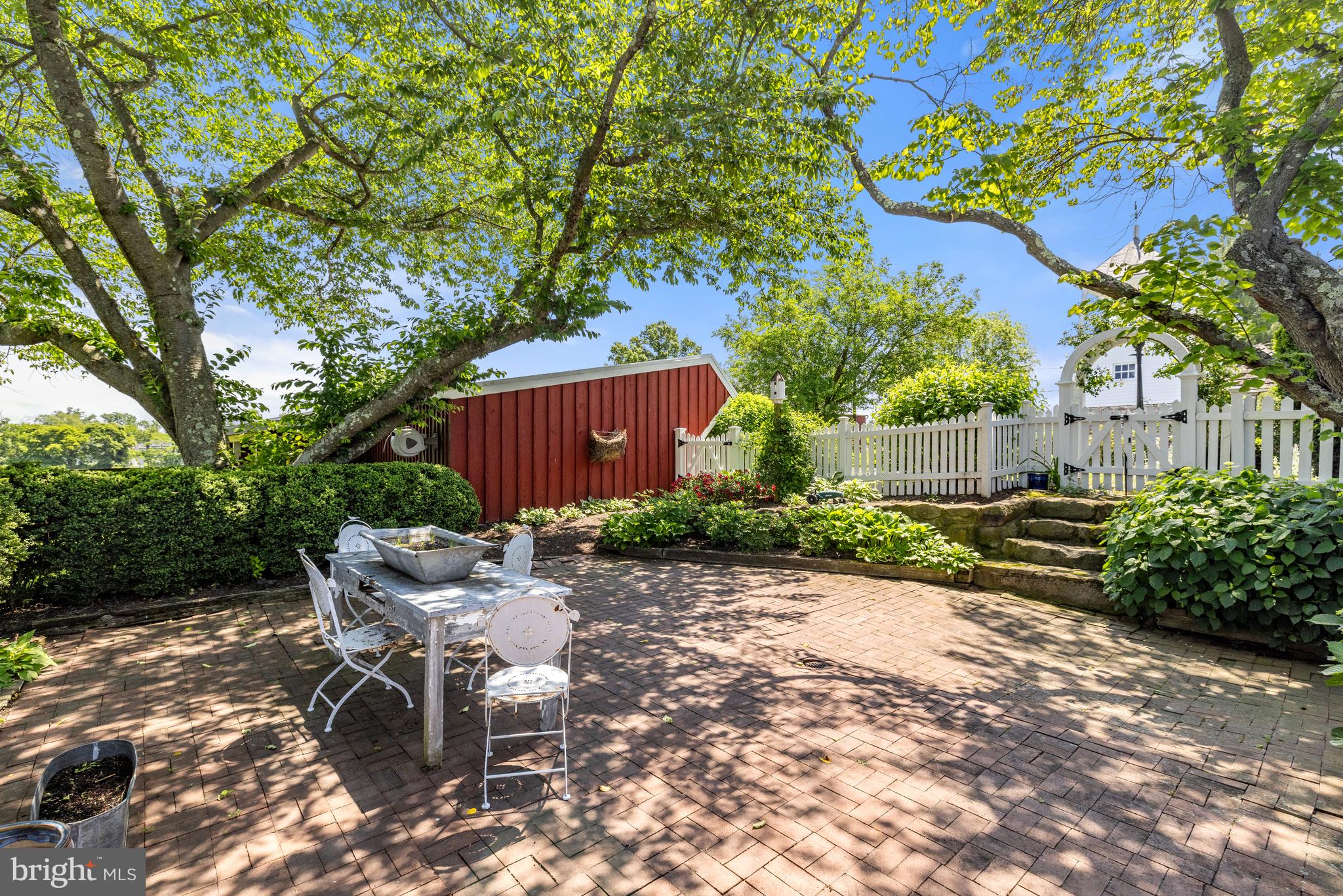 POOLESVILLE OUTSIDE - Farm