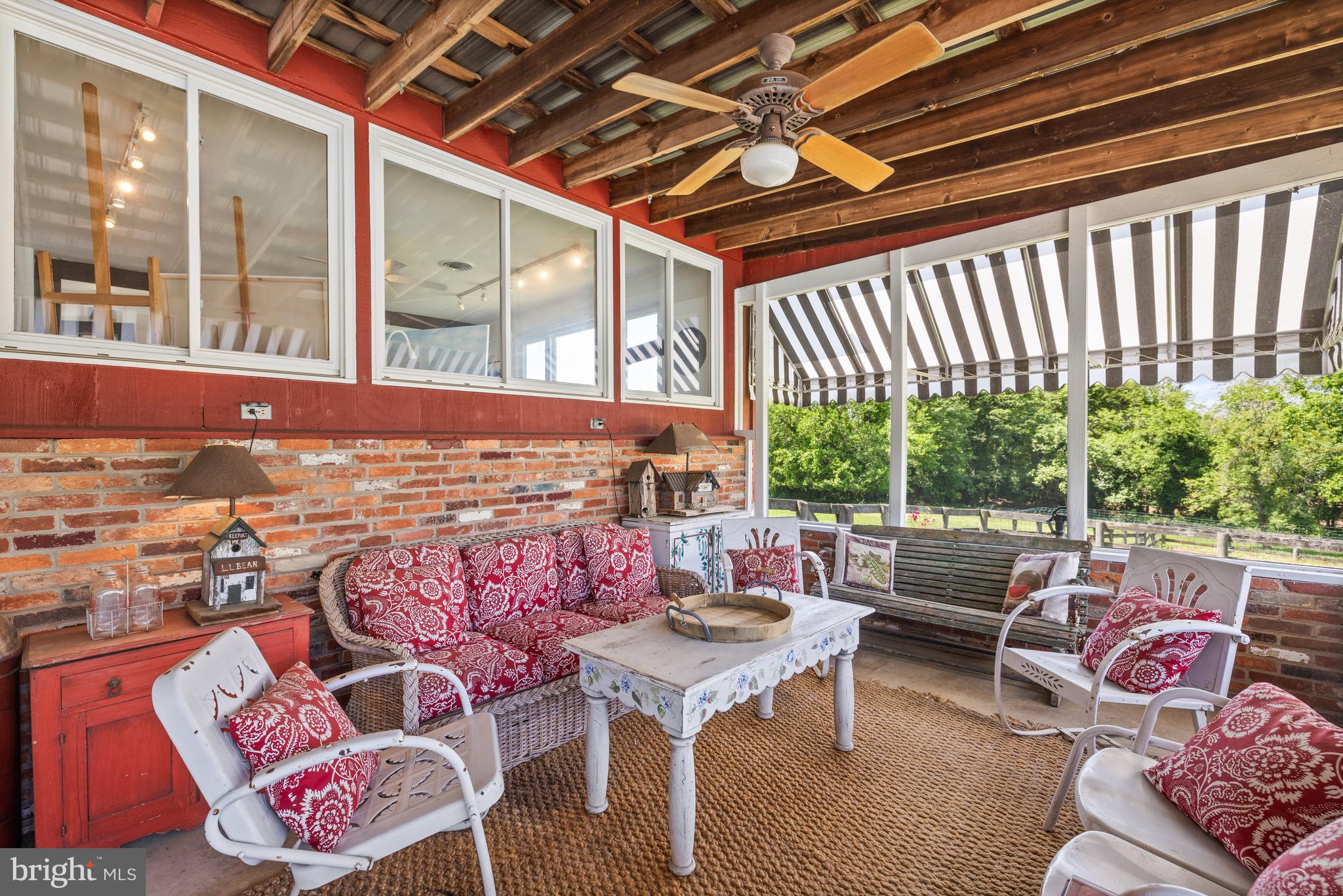 POOLESVILLE OUTSIDE - Farm