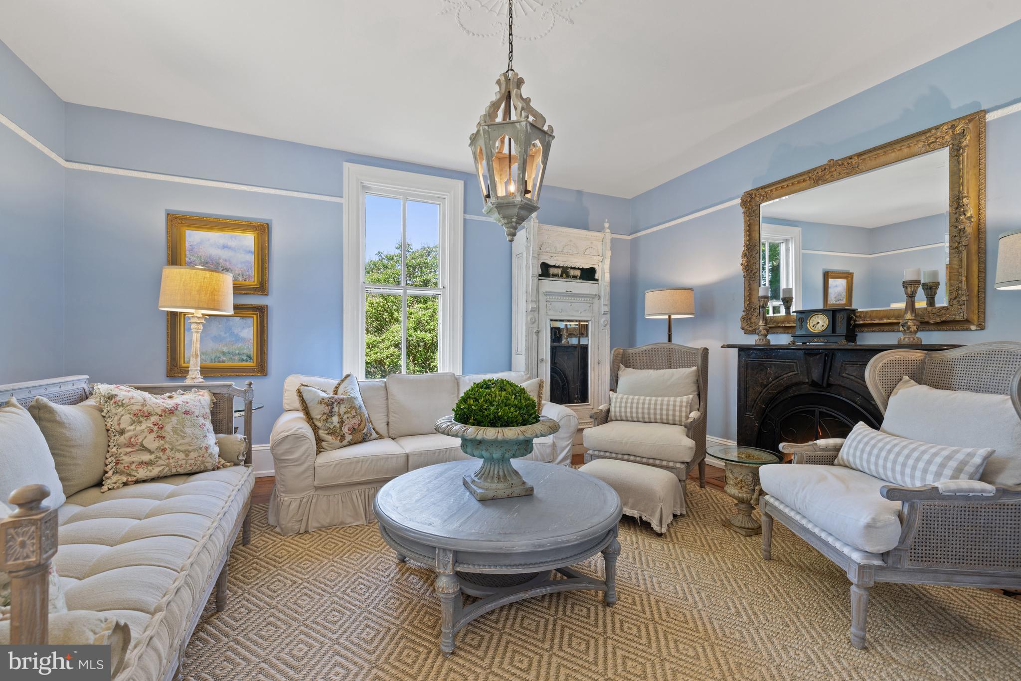 POOLESVILLE OUTSIDE - Farm