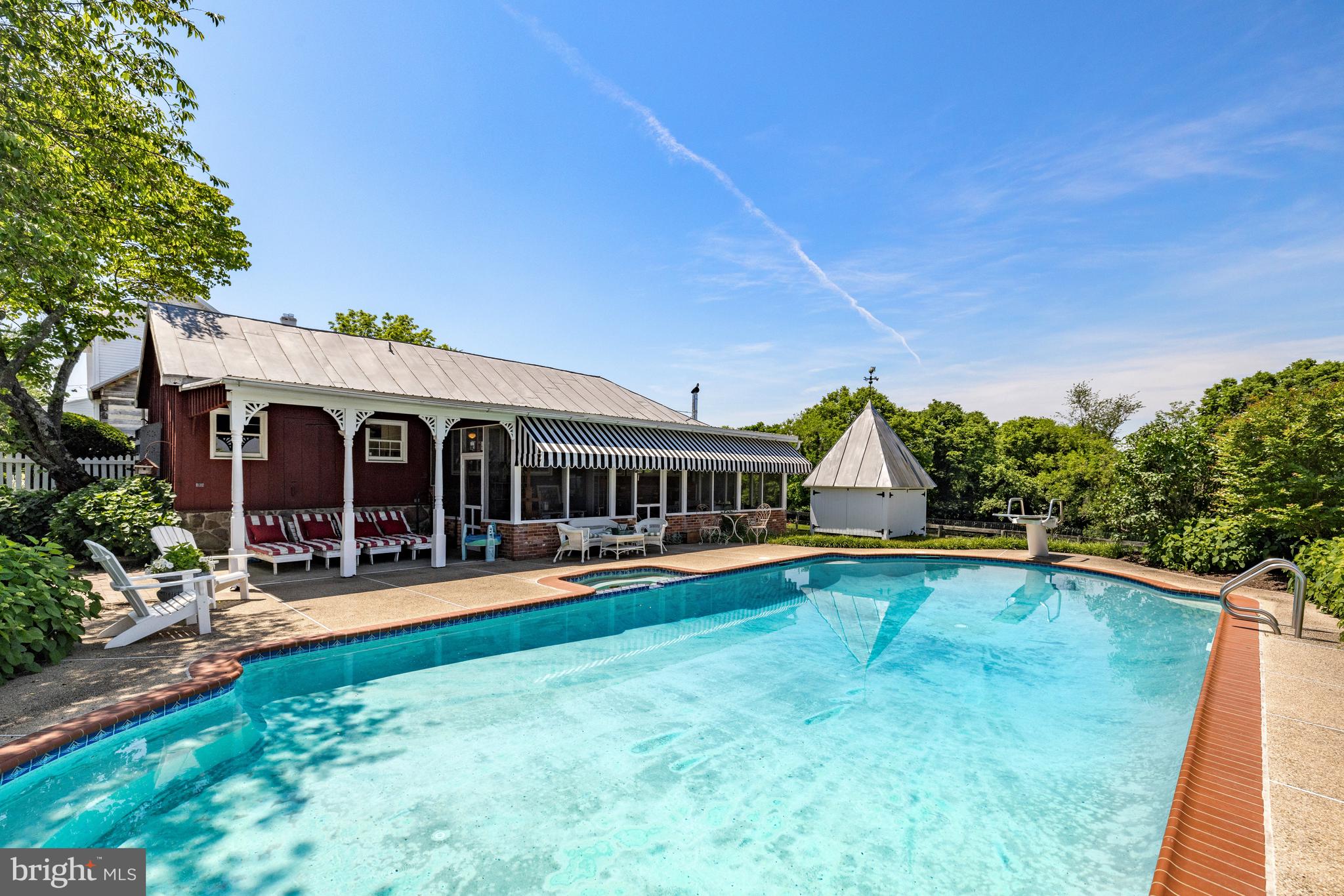 POOLESVILLE OUTSIDE - Farm