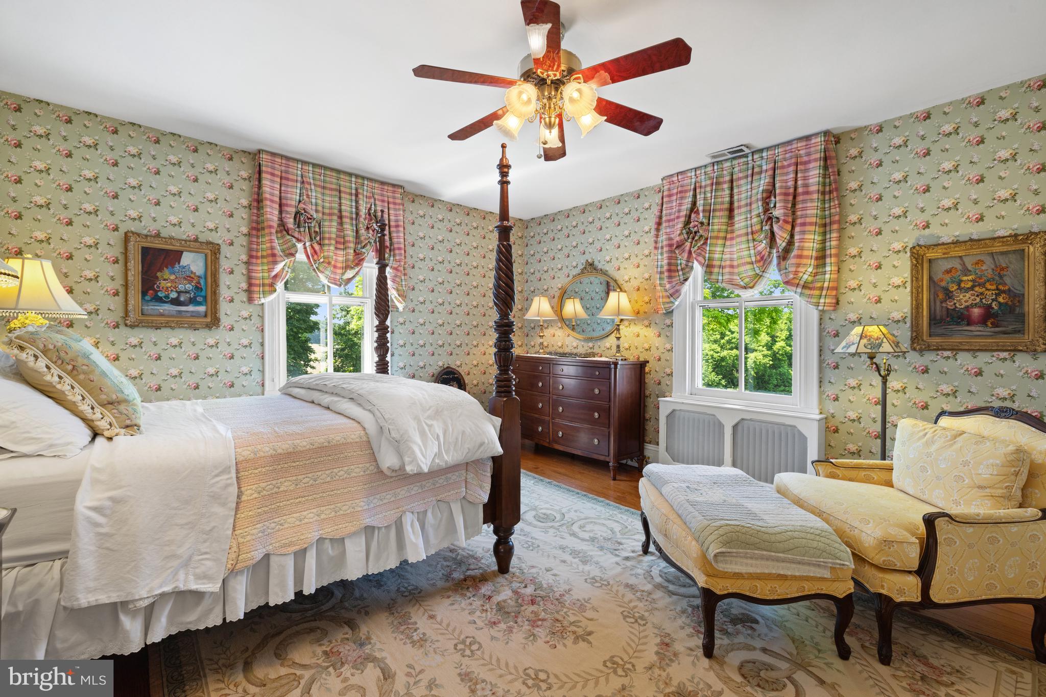 POOLESVILLE OUTSIDE - Farm