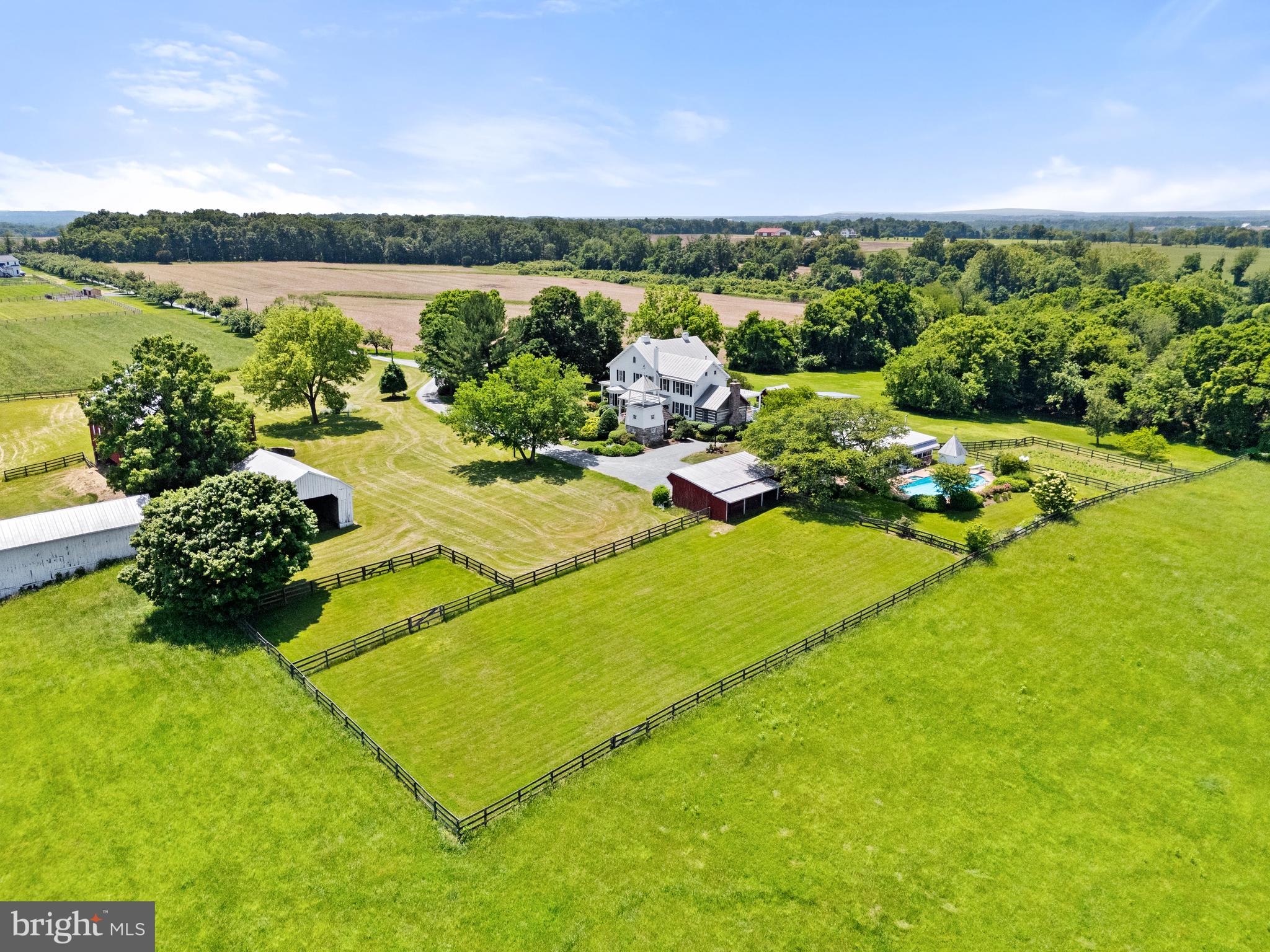 POOLESVILLE OUTSIDE - Farm