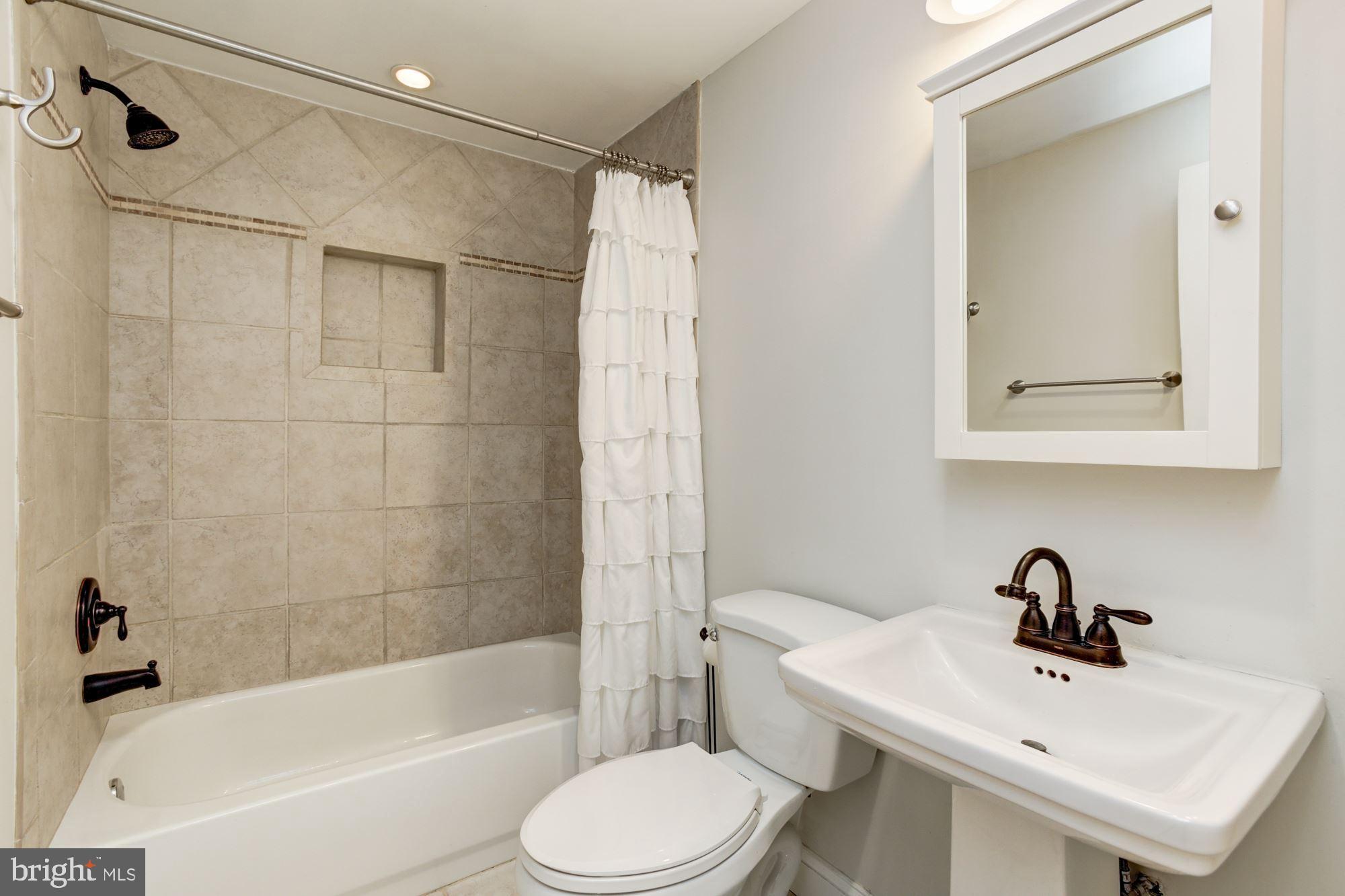 DAMASCUS - Residential