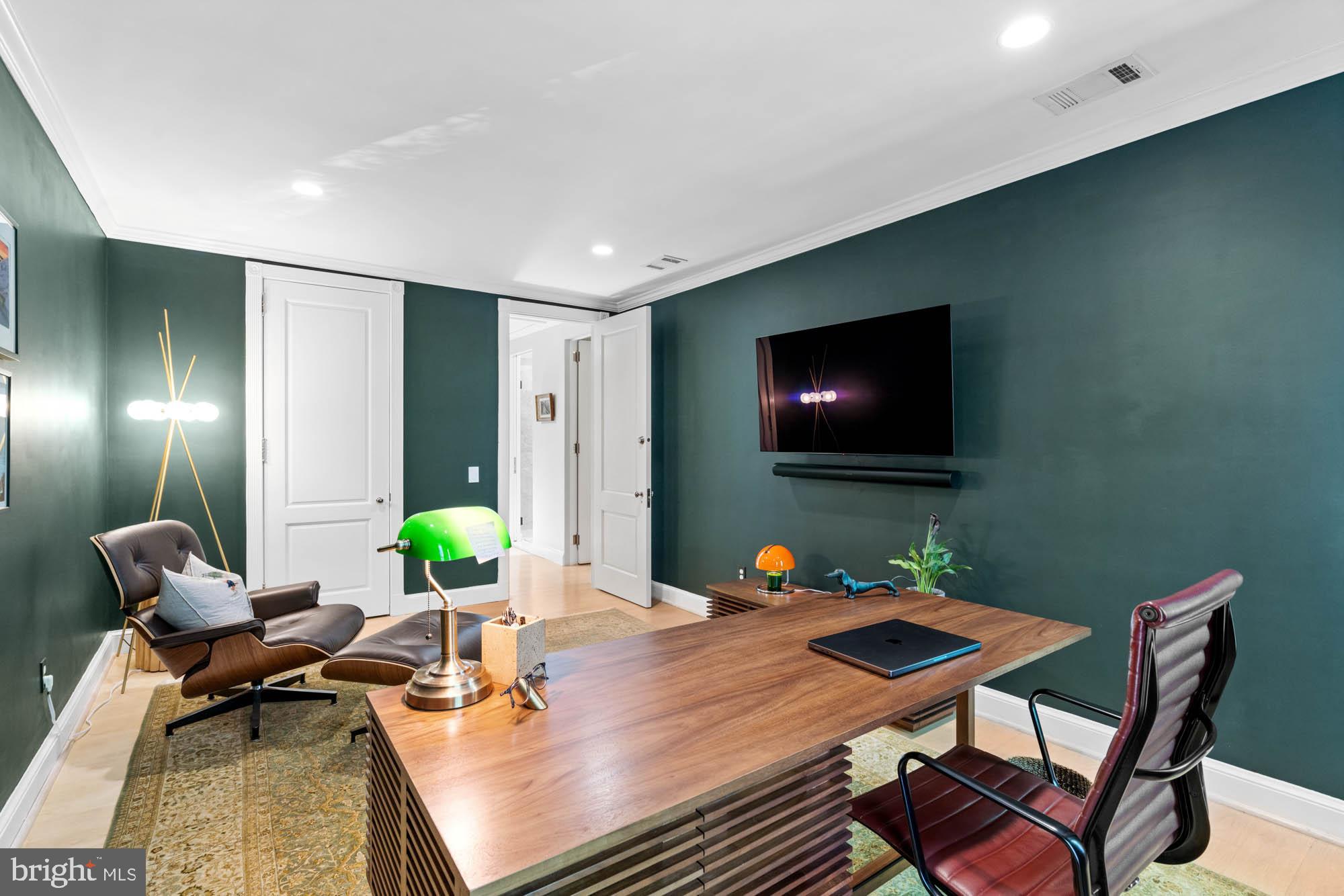 GEORGETOWN - Residential