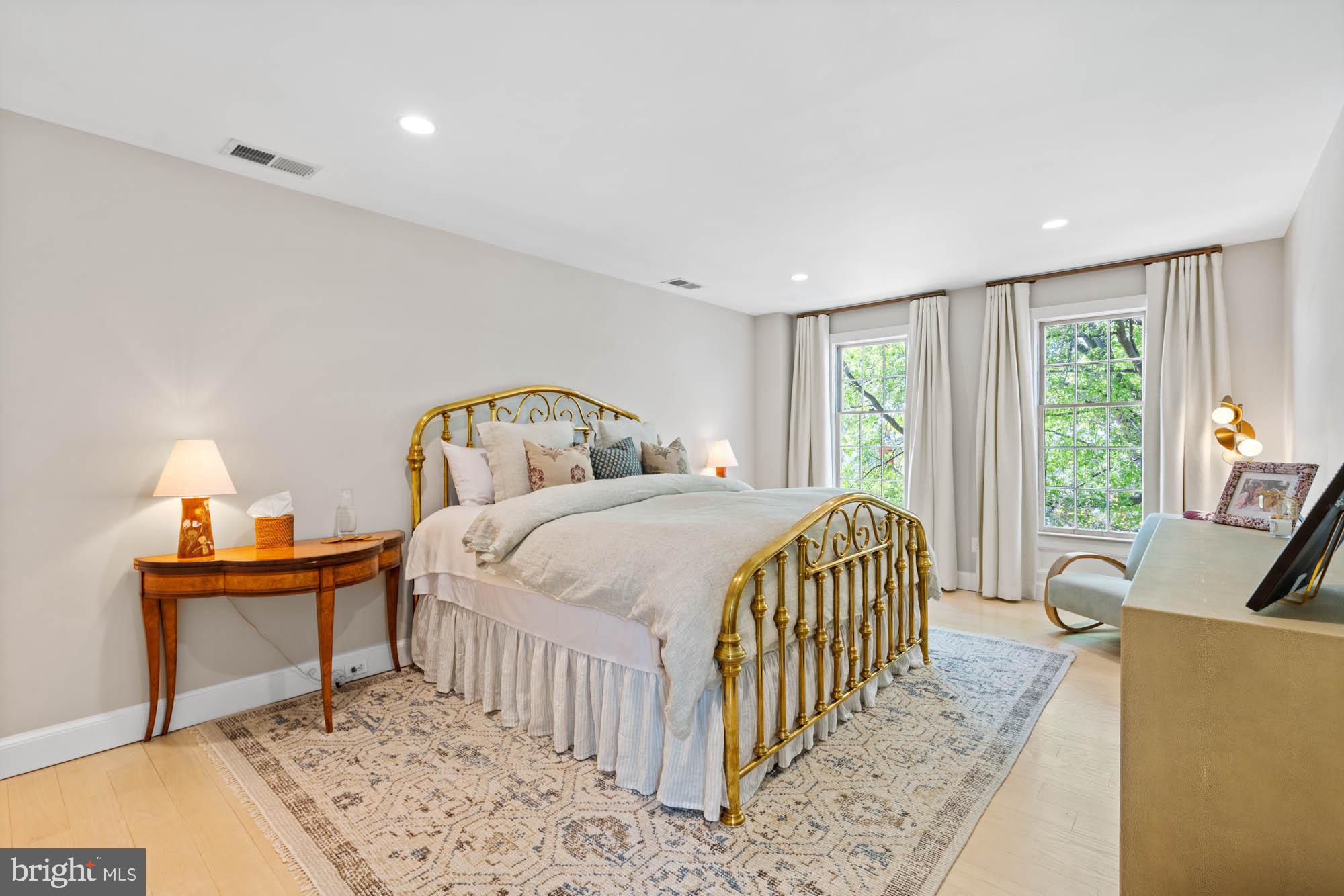 GEORGETOWN - Residential