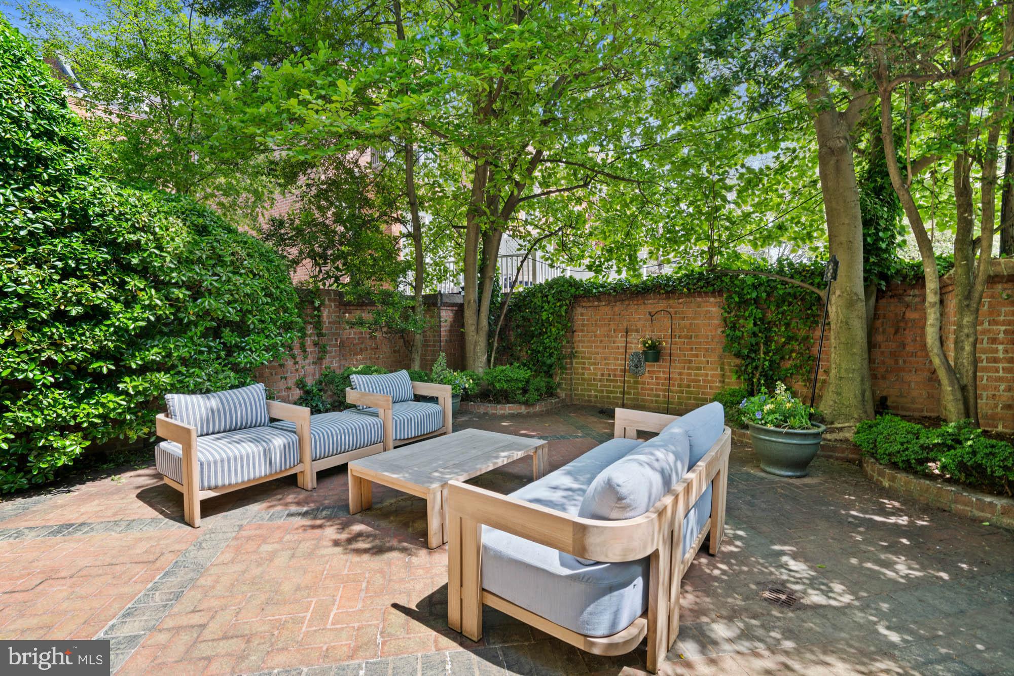 GEORGETOWN - Residential