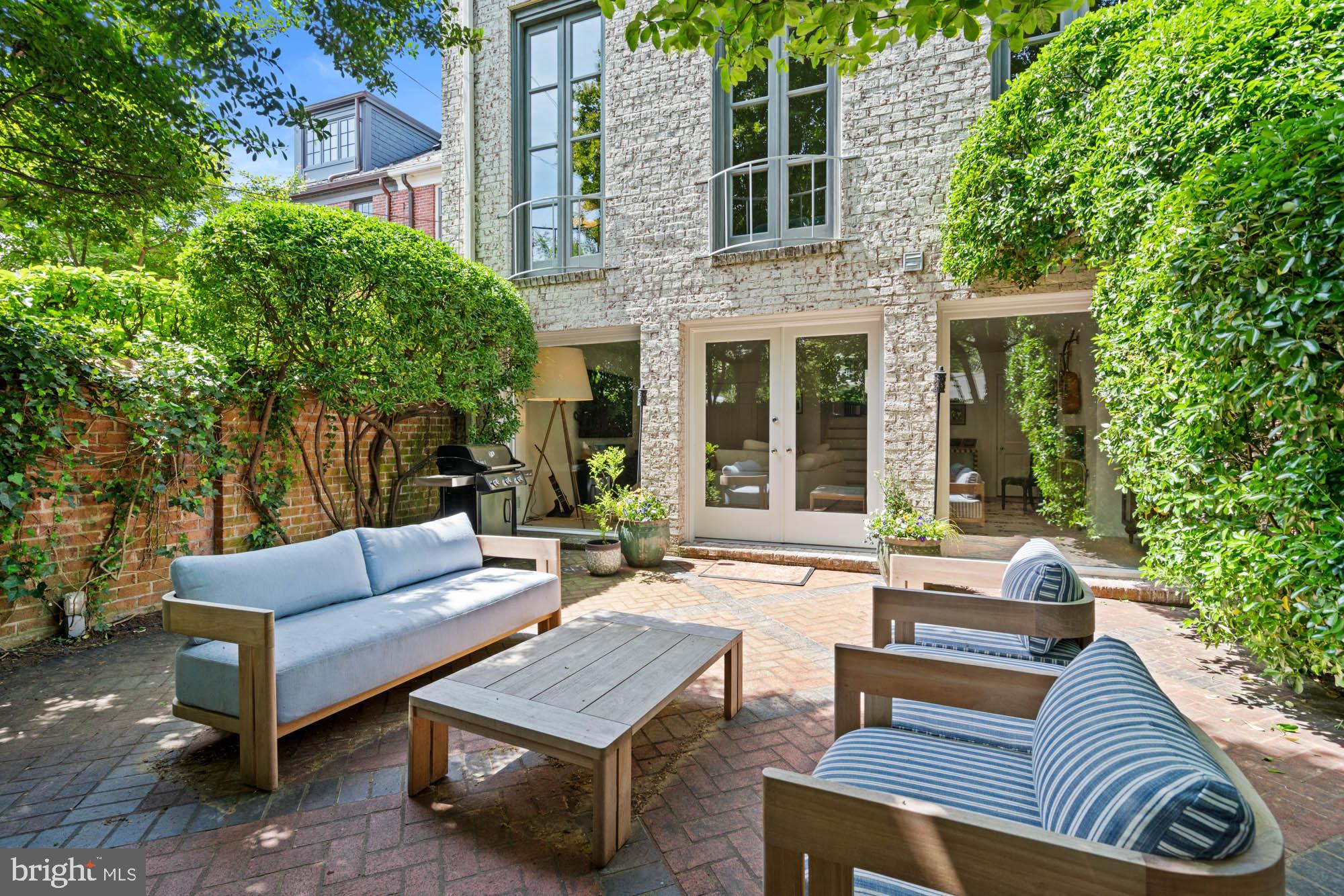 GEORGETOWN - Residential