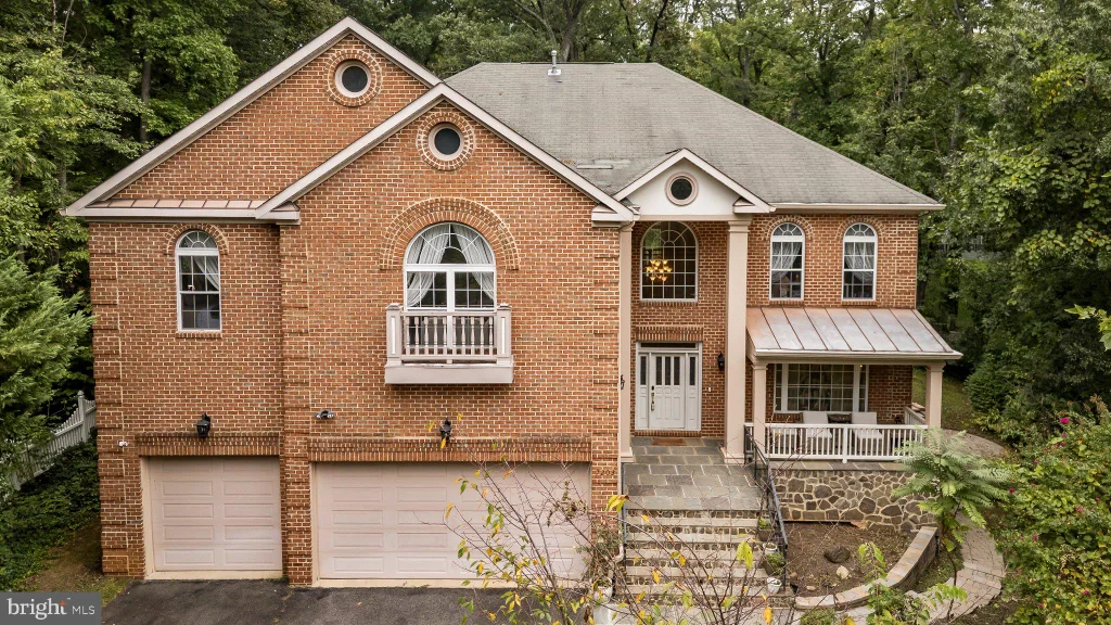 7203 Calamo Street, Springfield, VA 22150