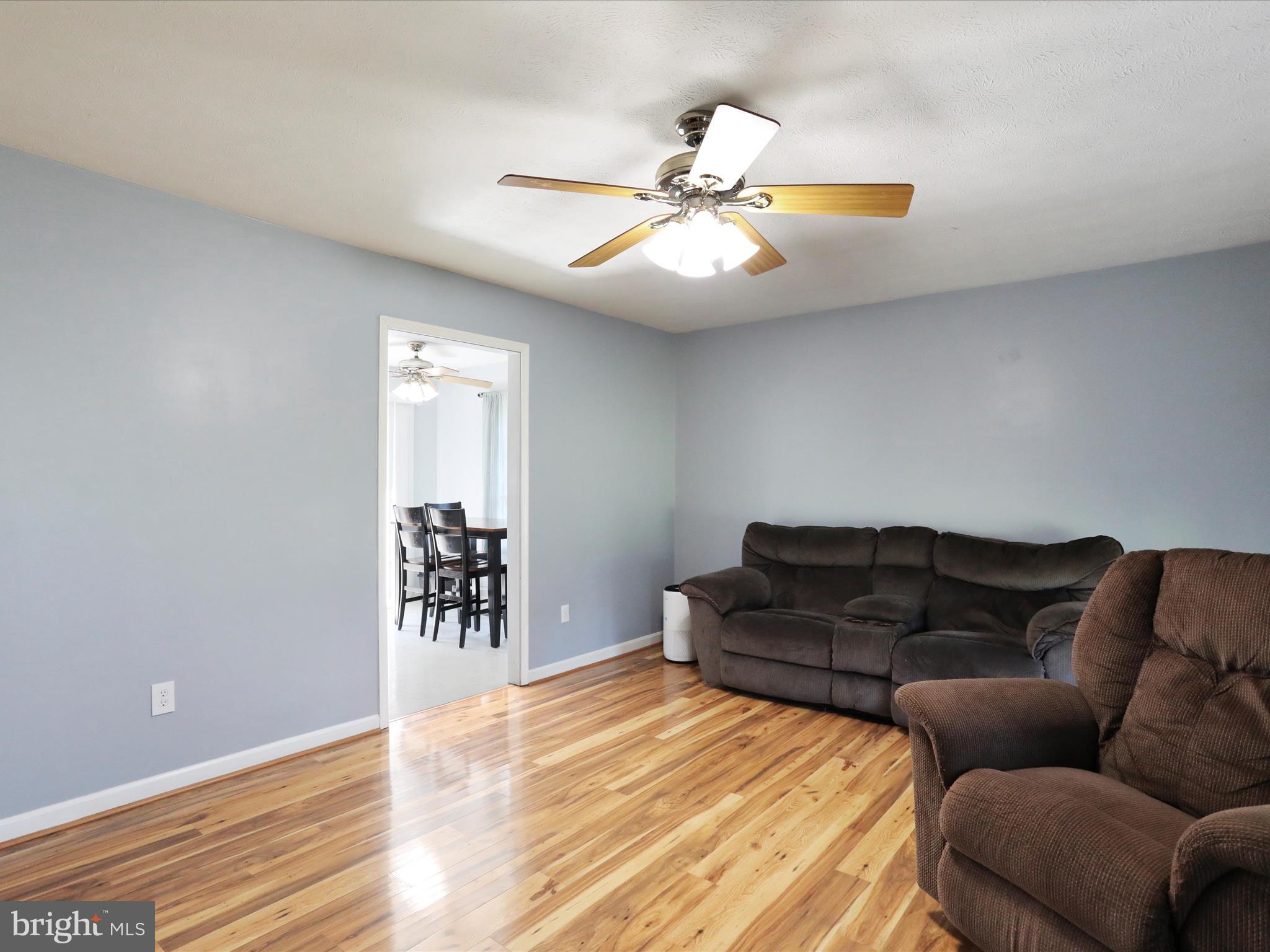 WHITE OAKS - Residential