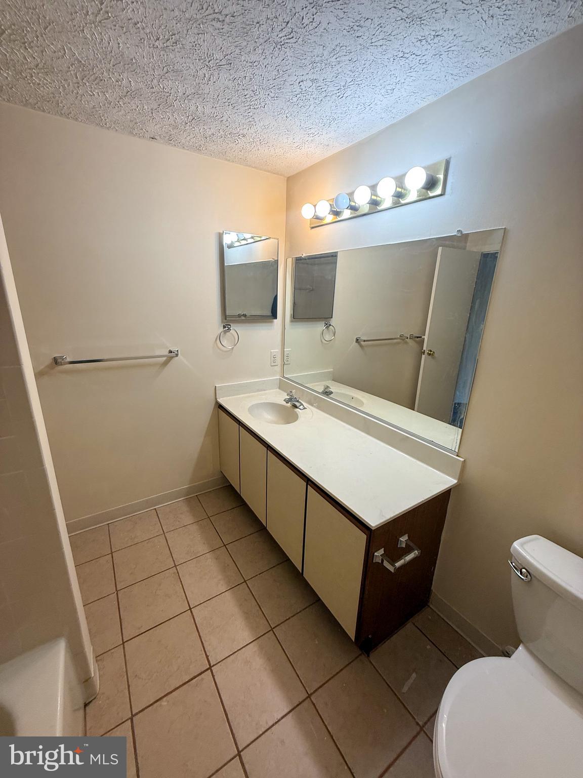 FAIRBROOK - Residential Lease