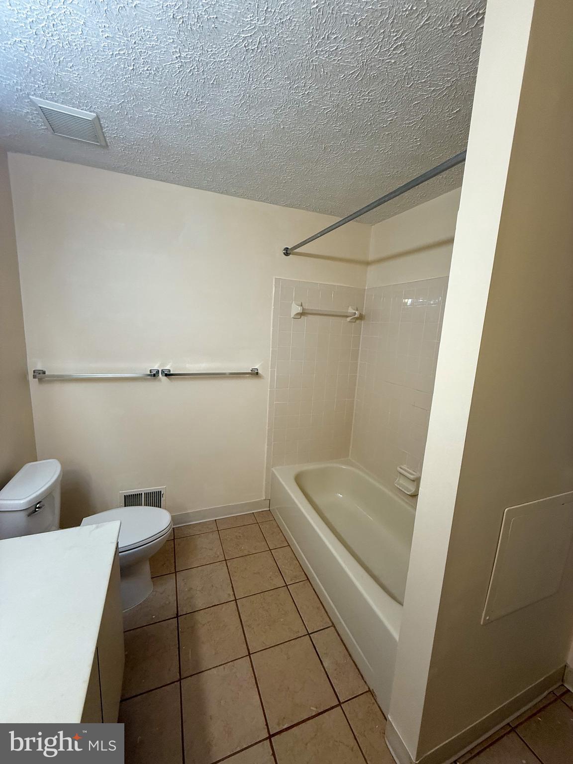 FAIRBROOK - Residential Lease