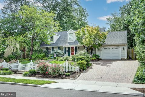 6 HERITAGE ROAD HADDONFIELD NJ 08033